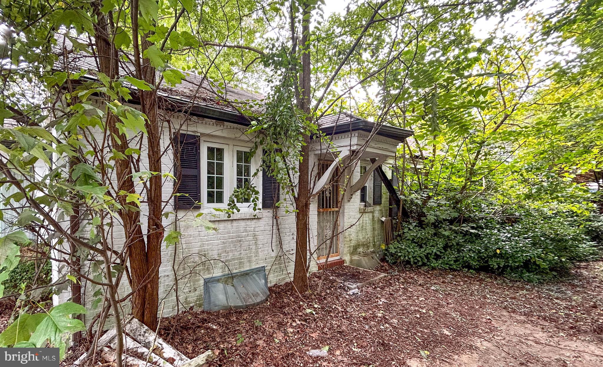 612 Coventry ROAD