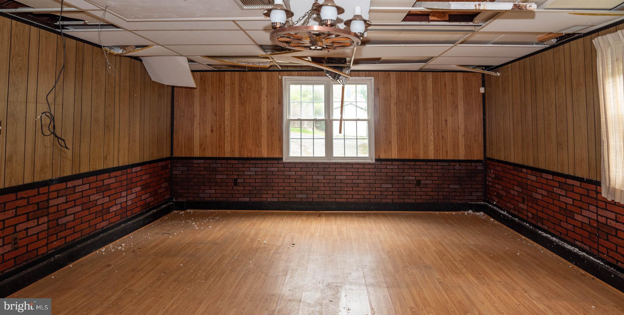 612 Coventry ROAD