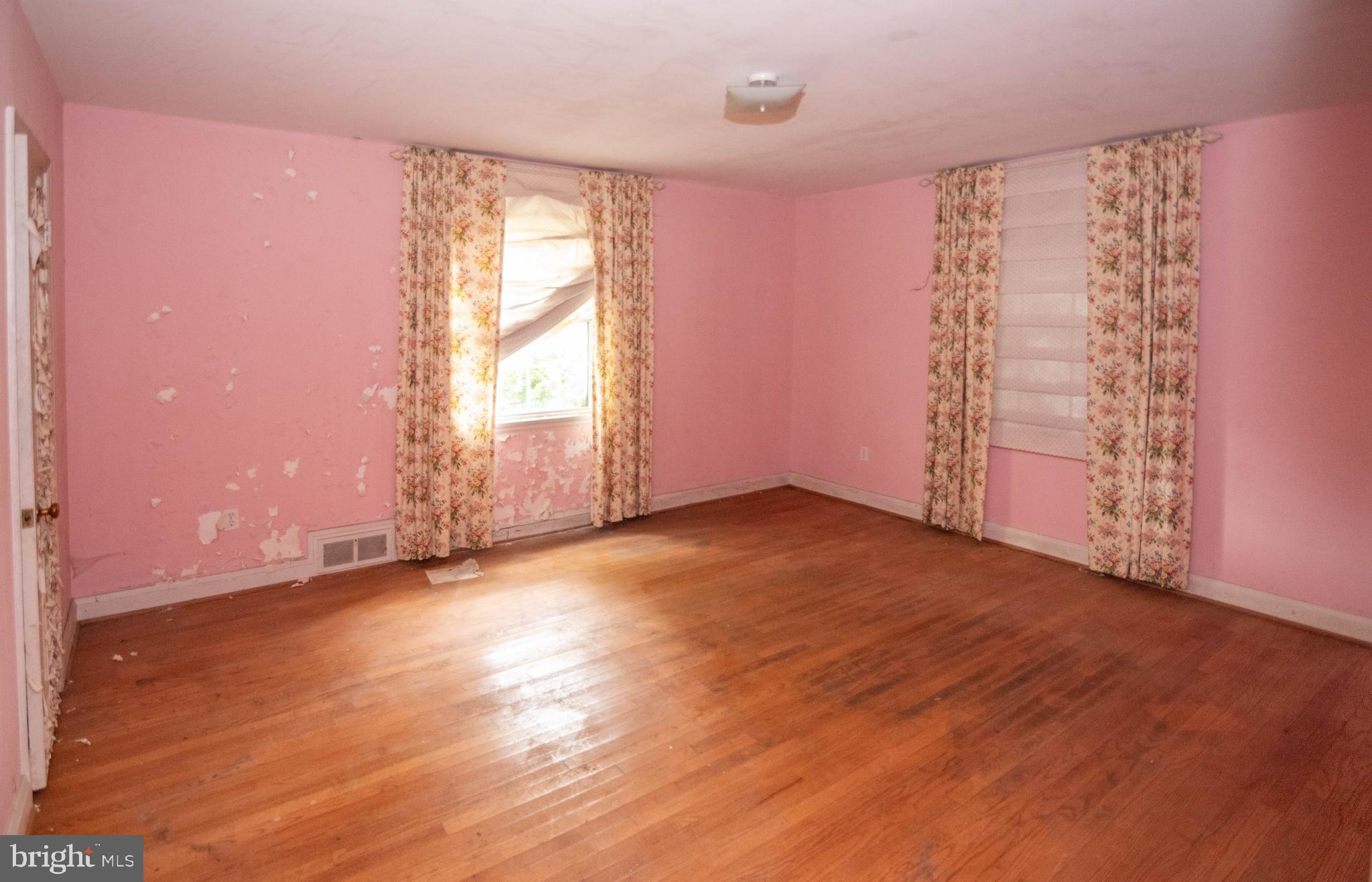 612 Coventry ROAD