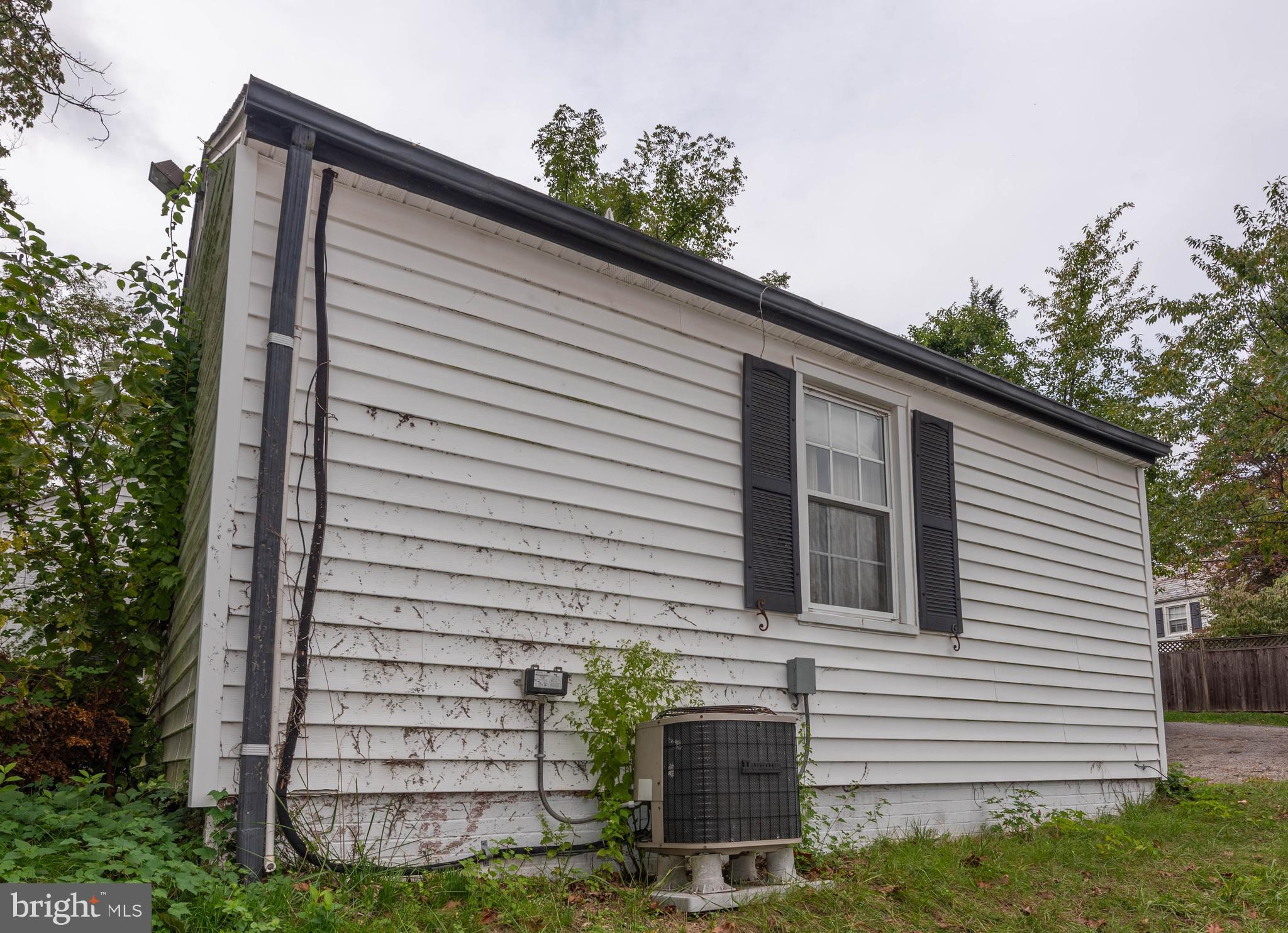 612 Coventry ROAD