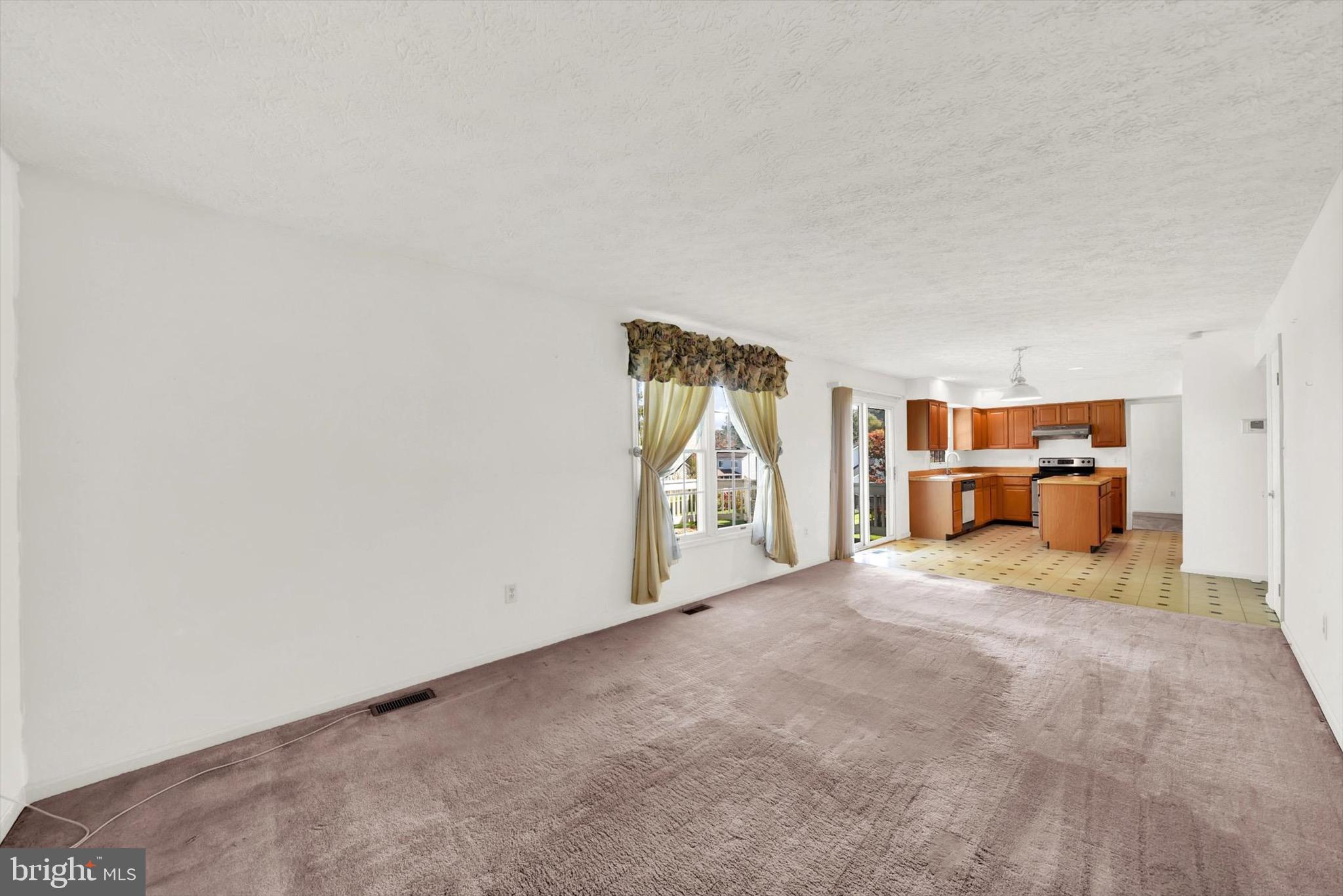 14 White Willow COURT