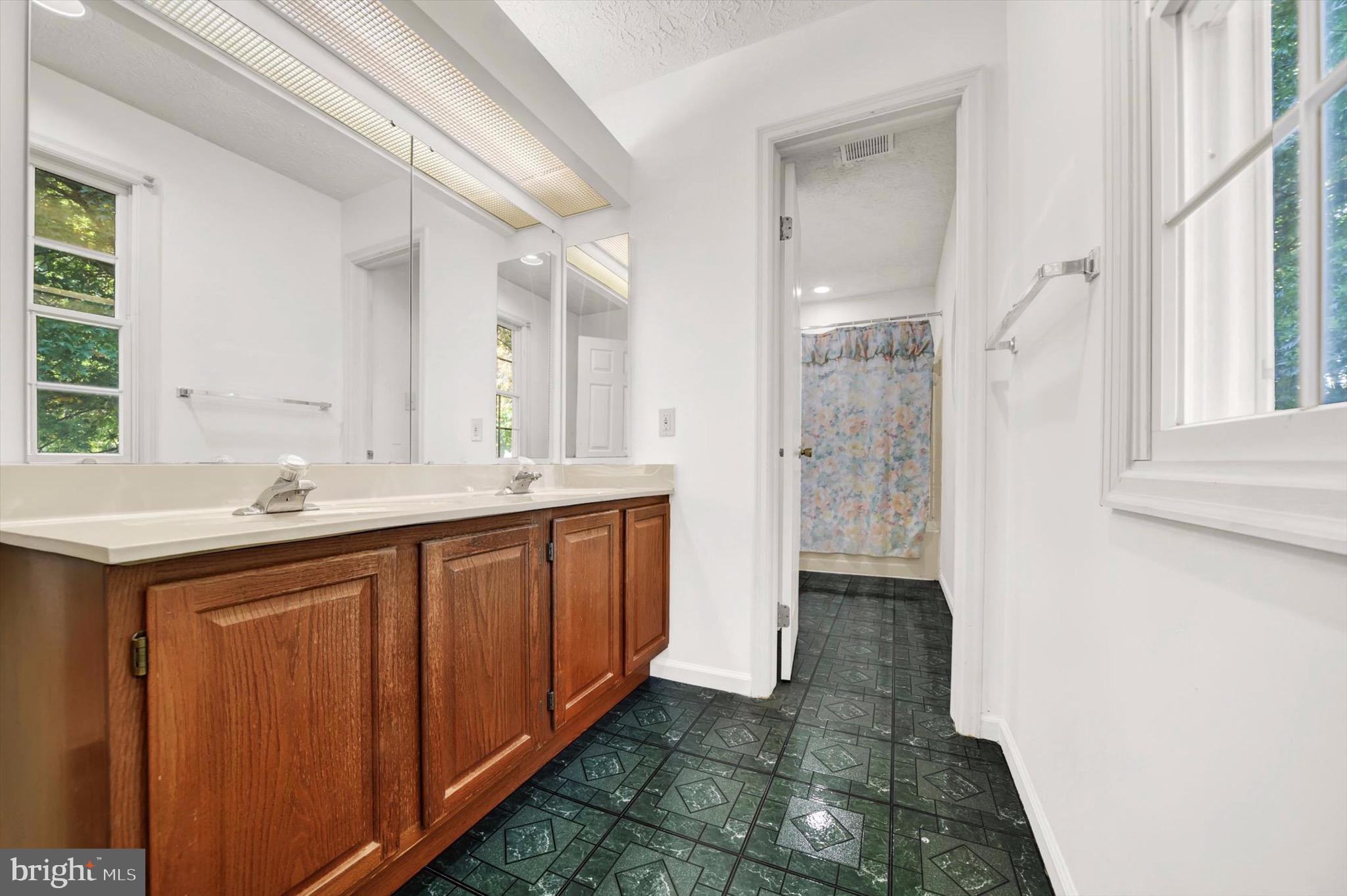 14 White Willow COURT