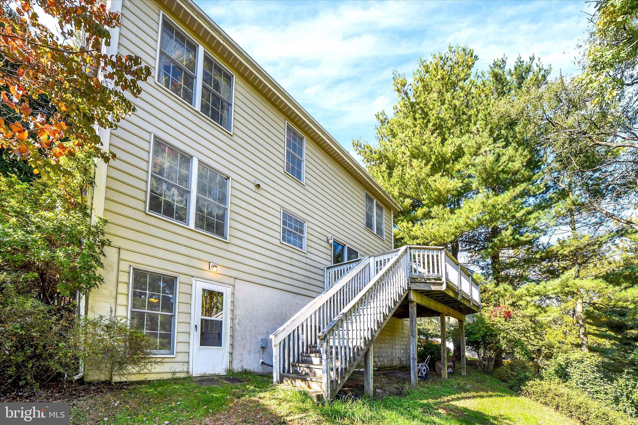 14 White Willow COURT