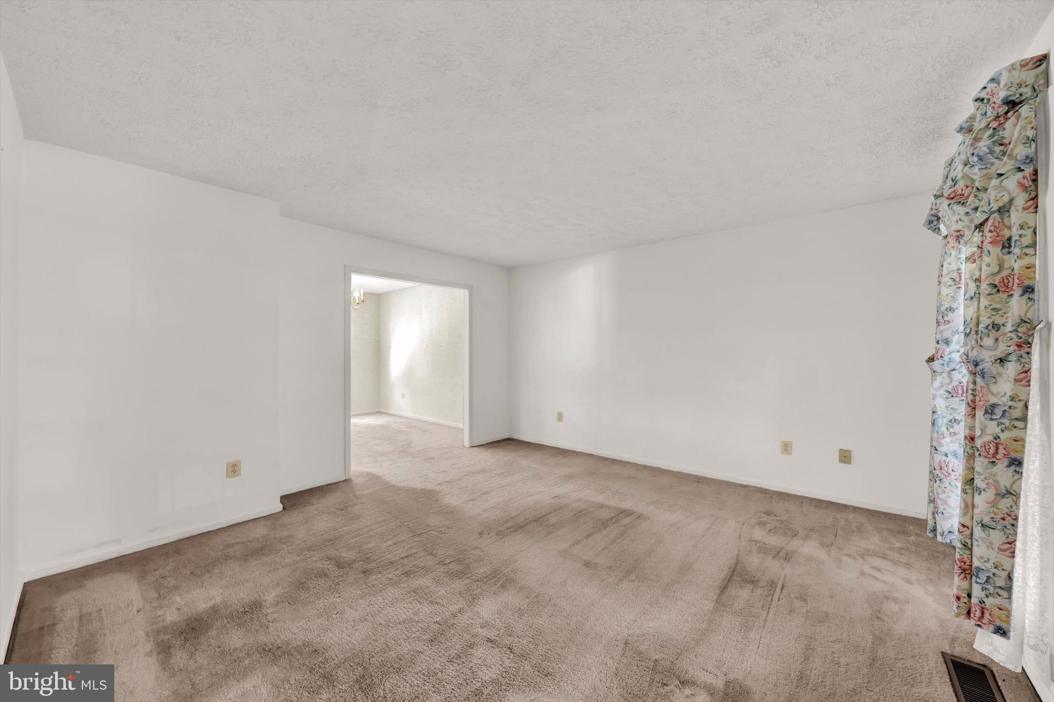 14 White Willow COURT
