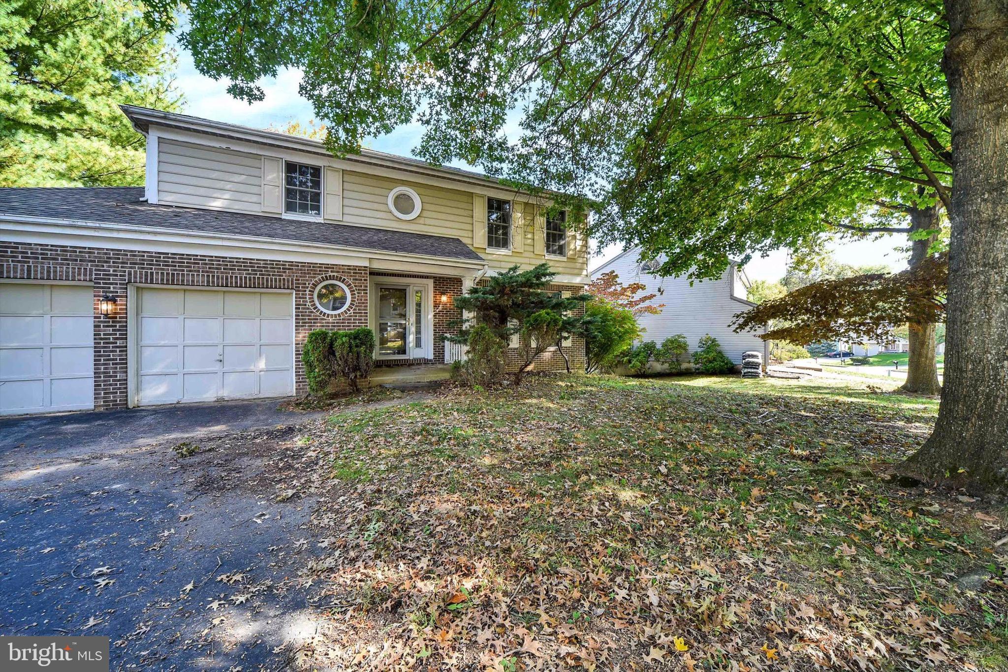 14 White Willow COURT