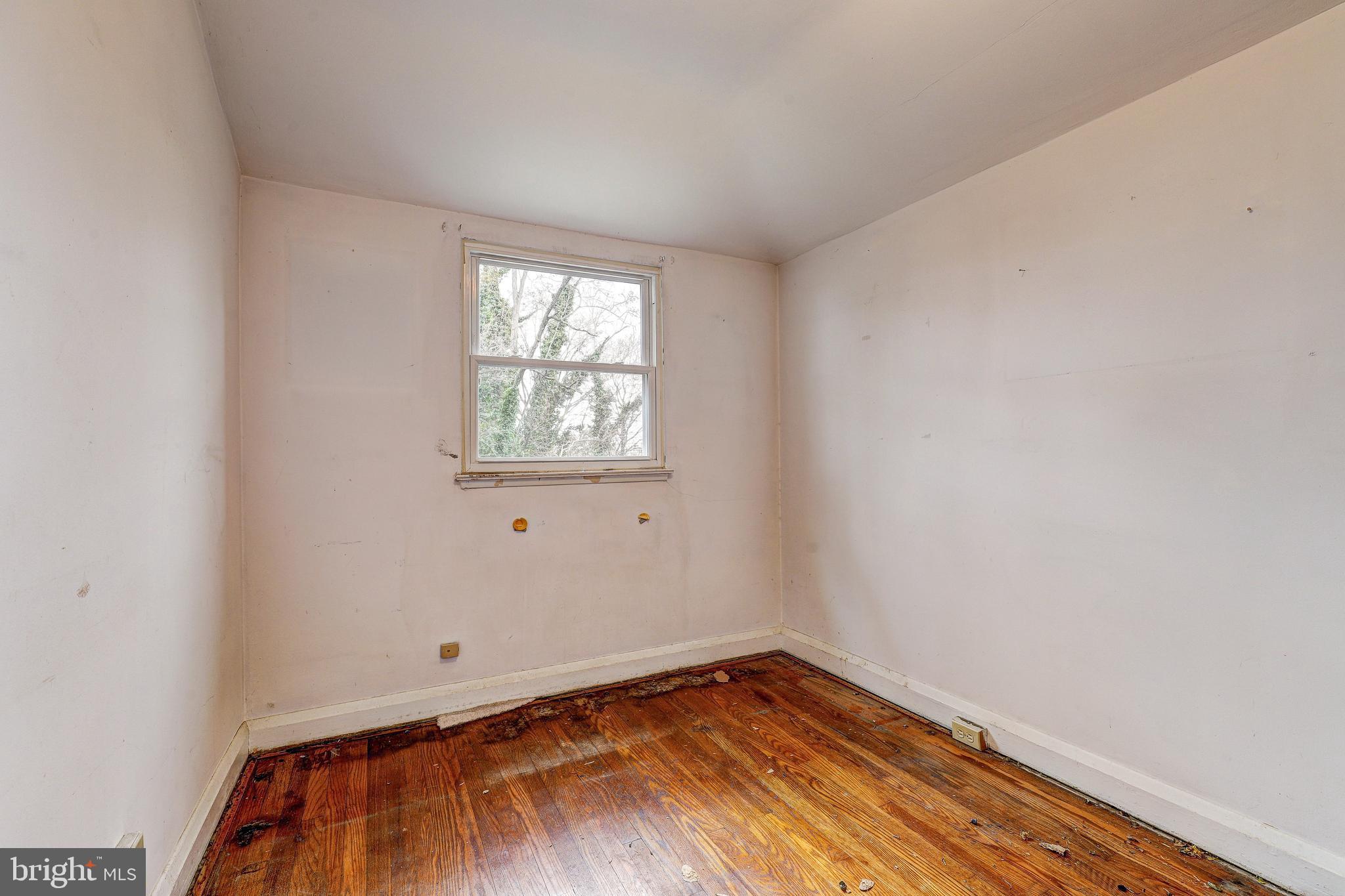 8613 Pleasant Plains Rd