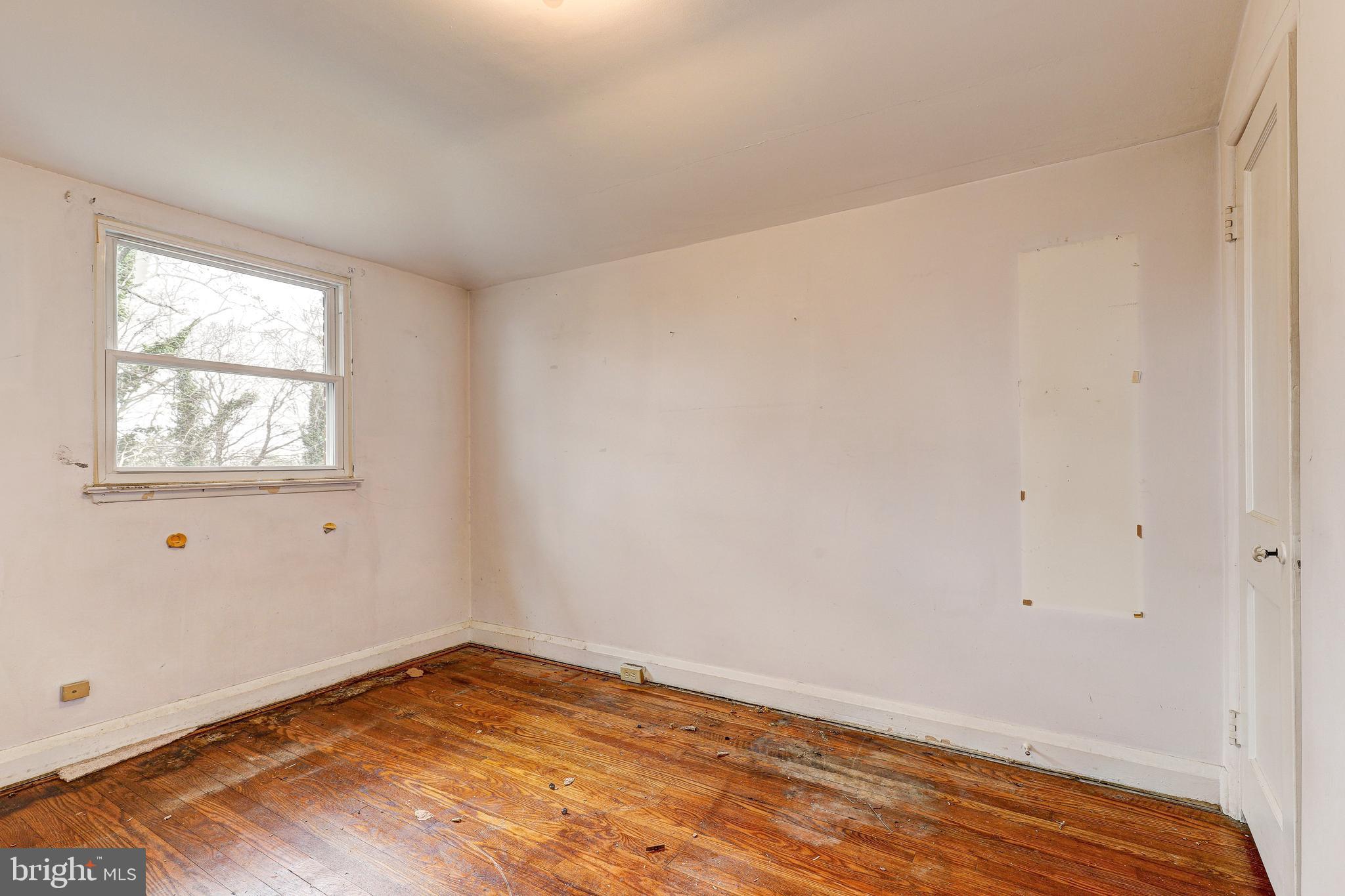 8613 Pleasant Plains Rd