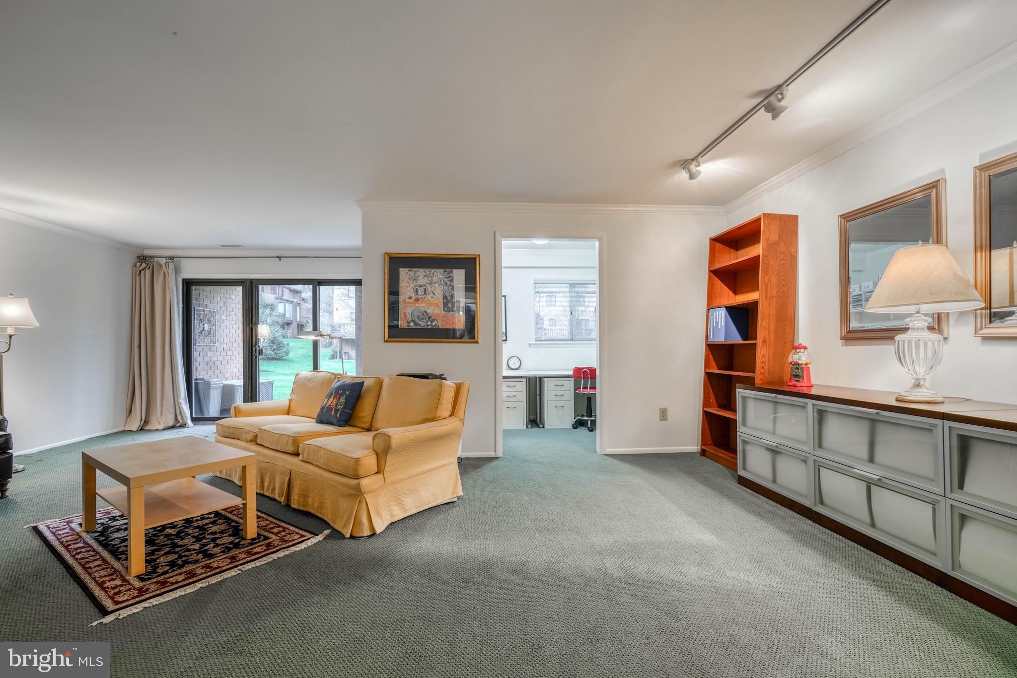 16 Lacosta Ct