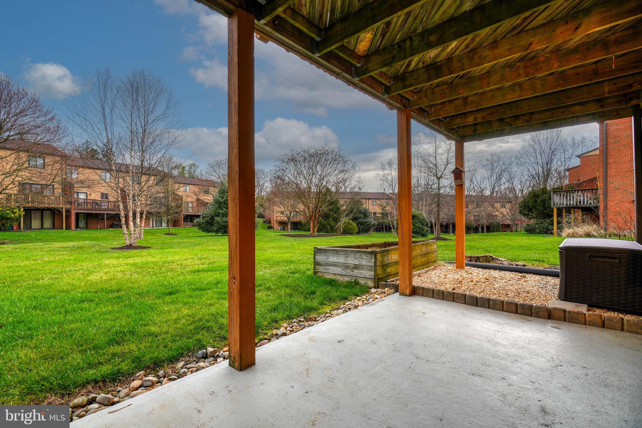 16 Lacosta Ct