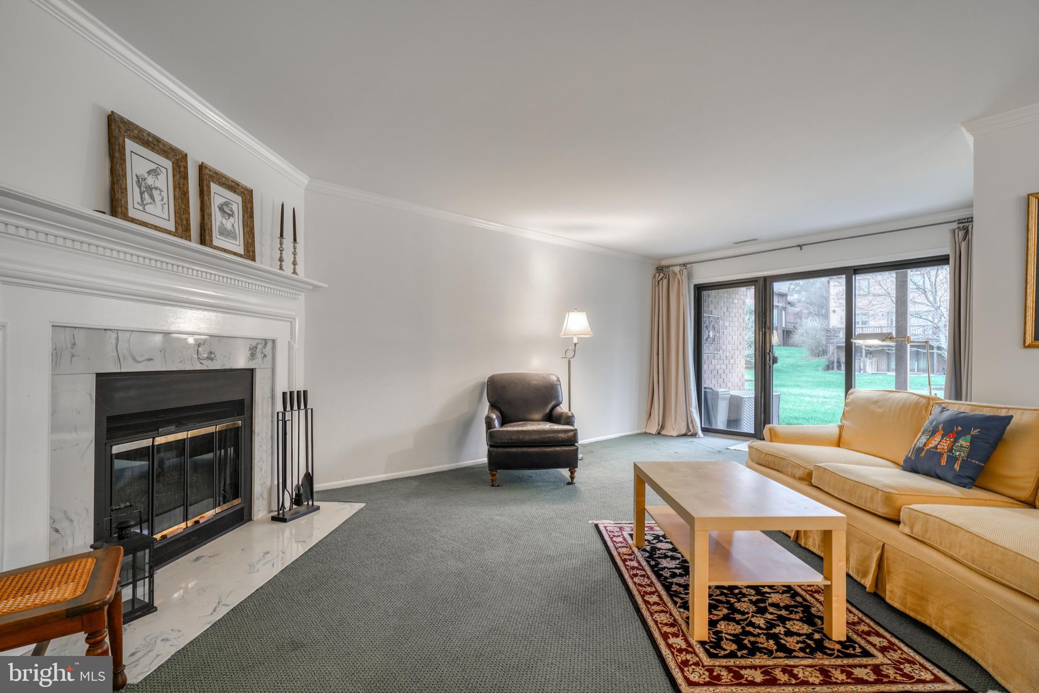 16 Lacosta Ct