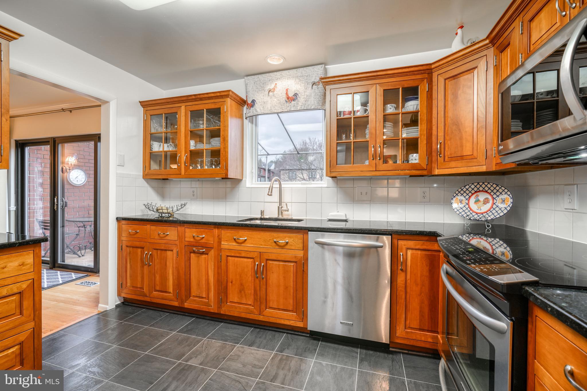 16 Lacosta Ct