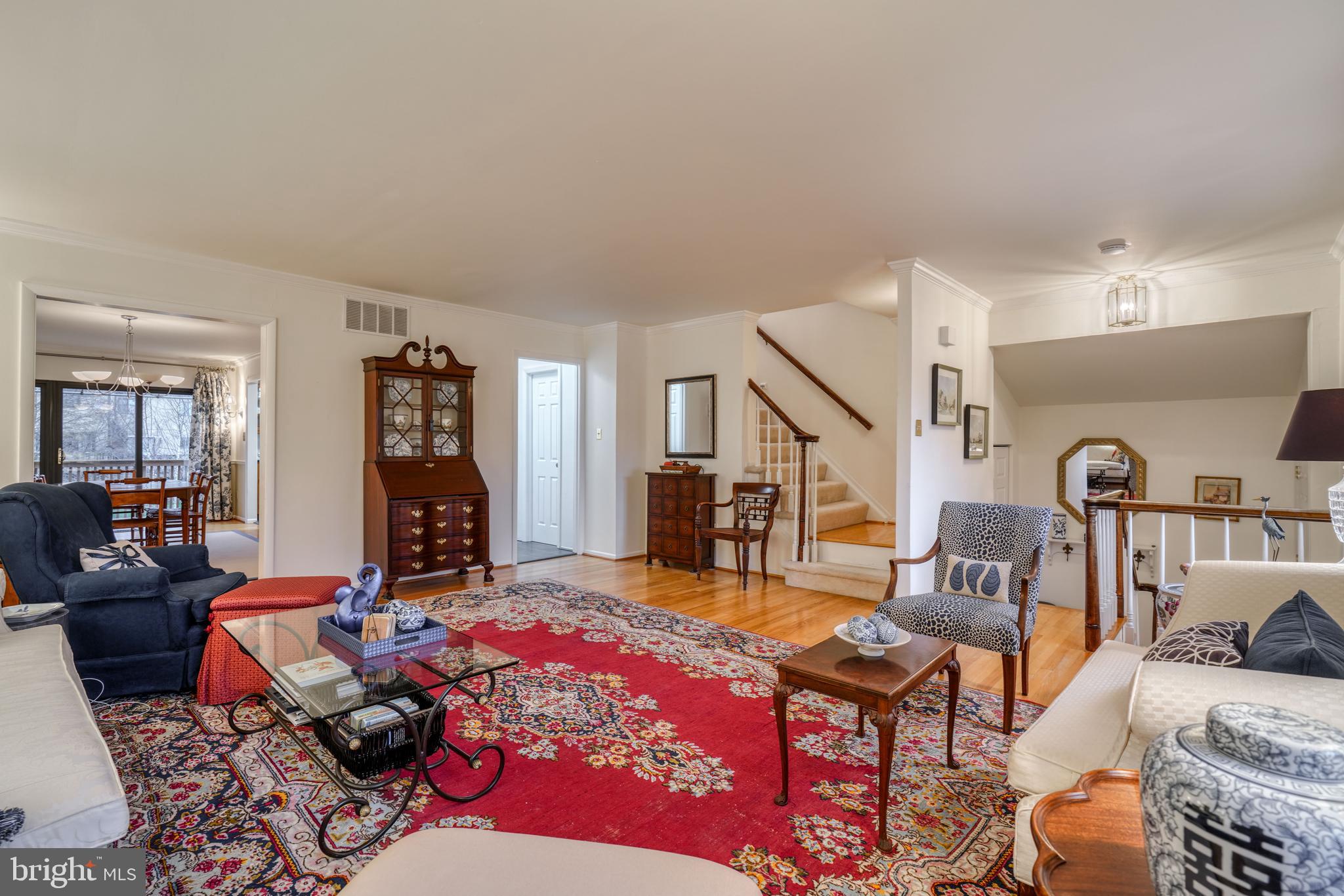 16 Lacosta Ct