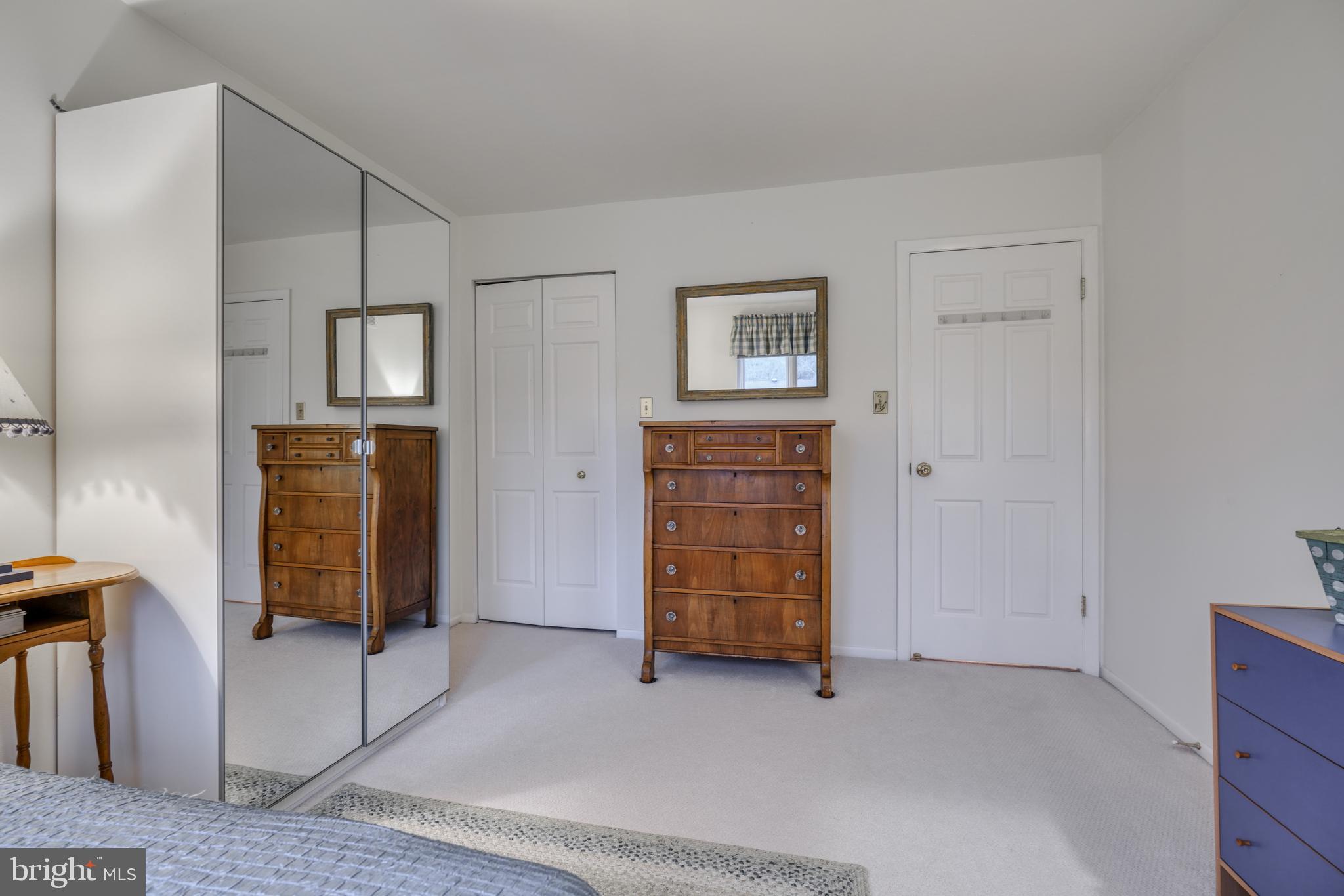 16 Lacosta Ct