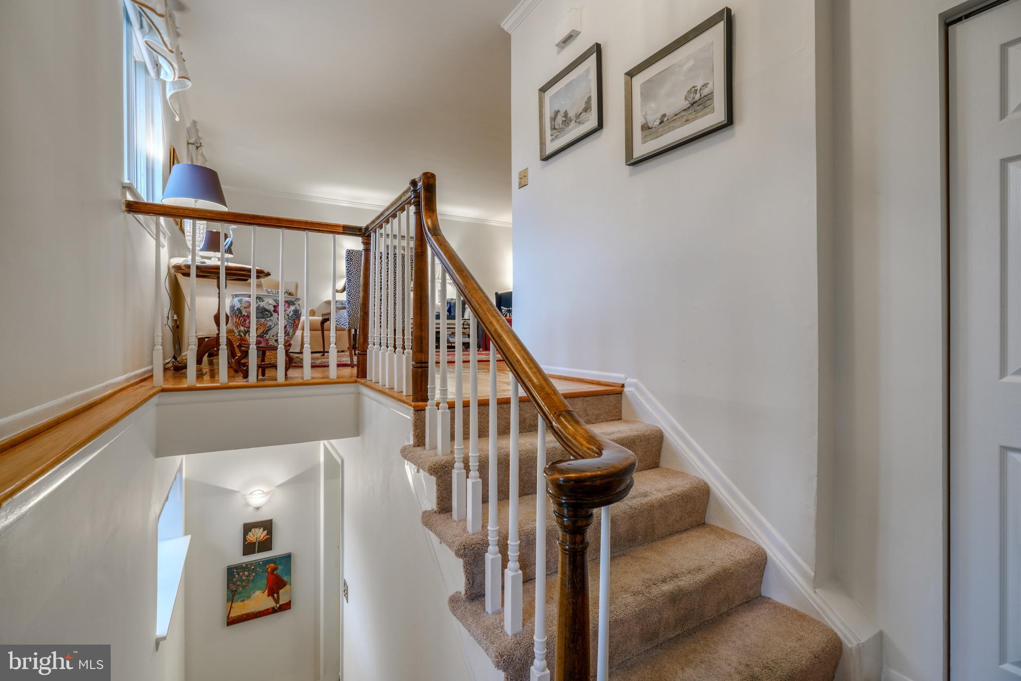 16 Lacosta Ct
