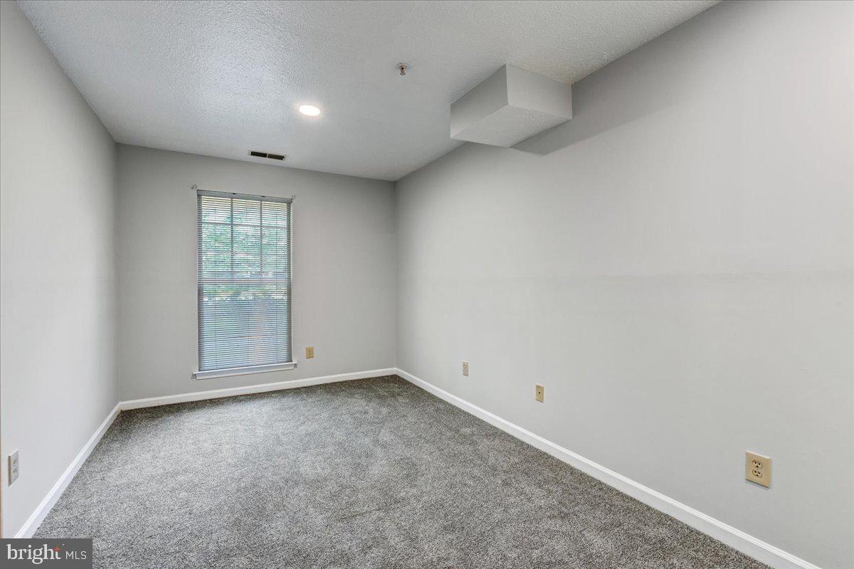 2 Ashlar Hill Ct #2