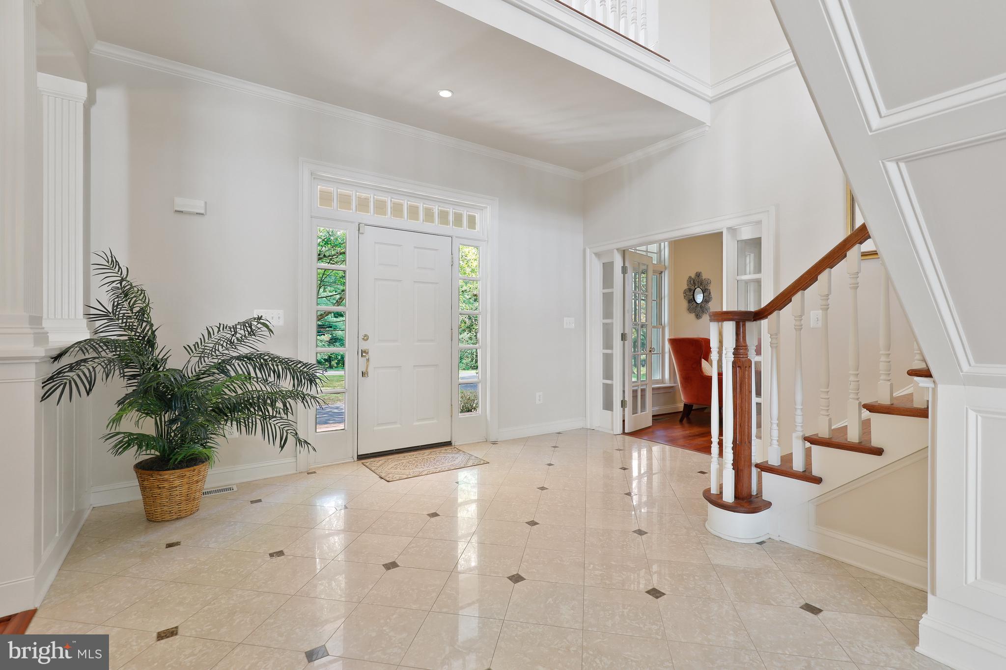 2218 Caves Rd