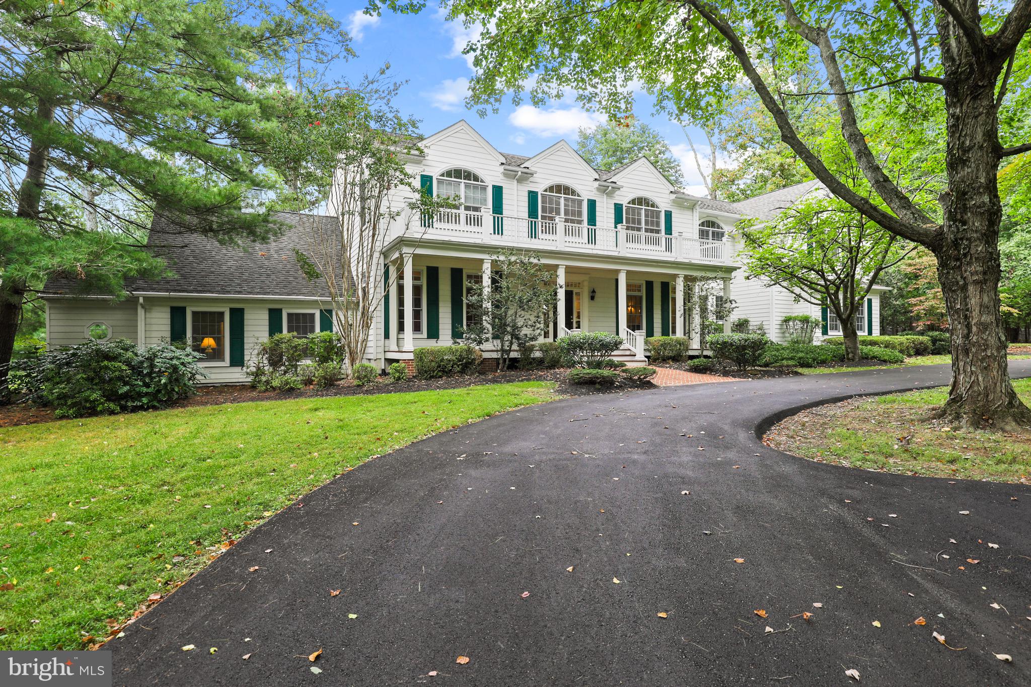 2218 Caves Rd