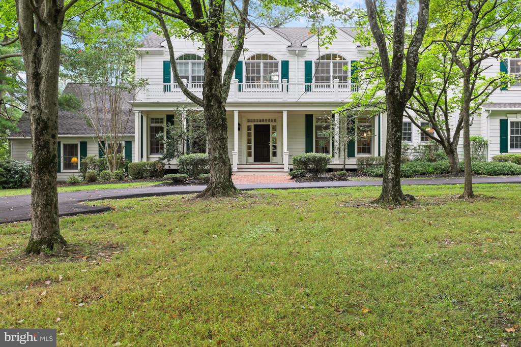 2218 Caves Rd