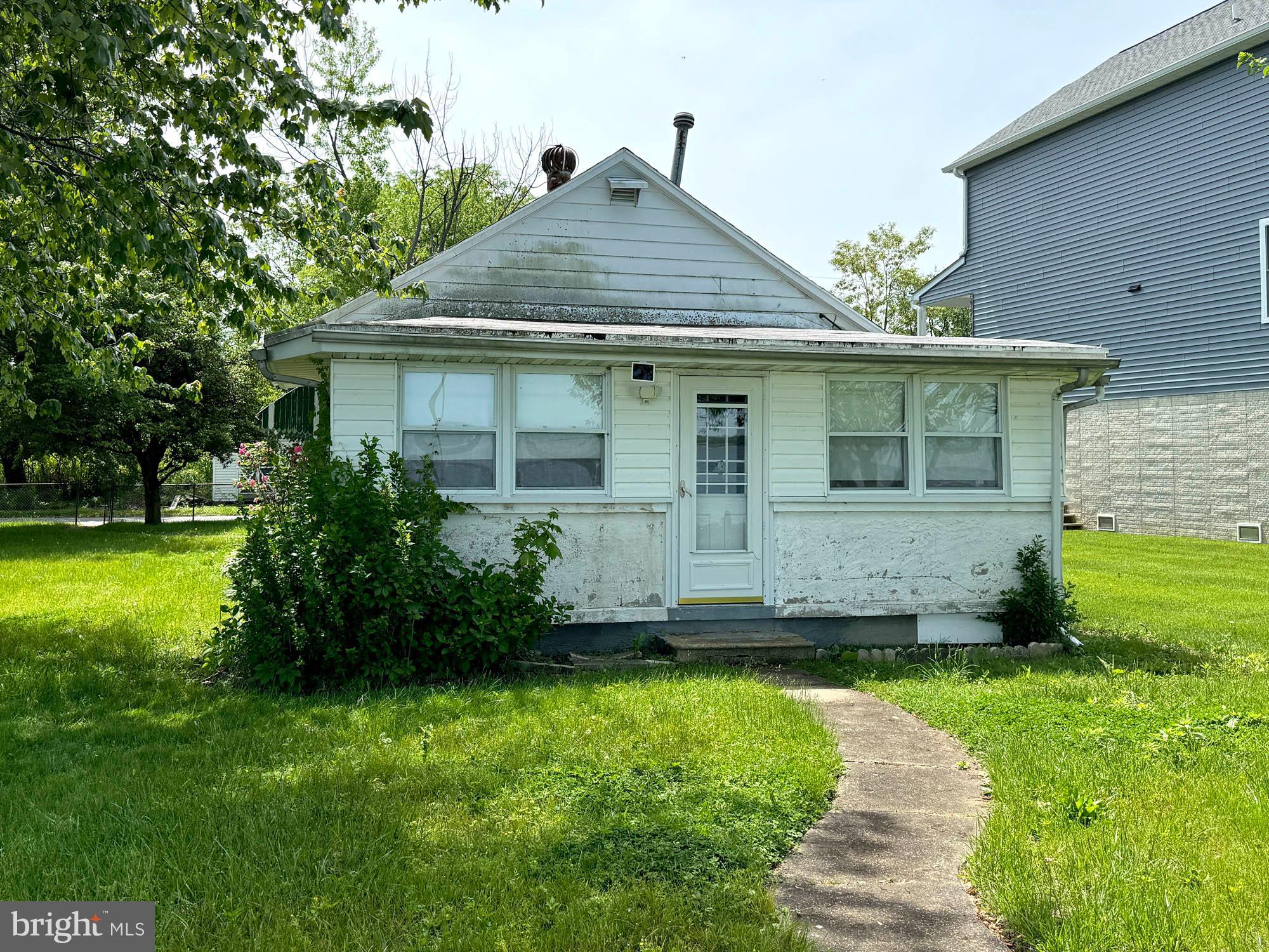 7607 Chesapeake Ave
