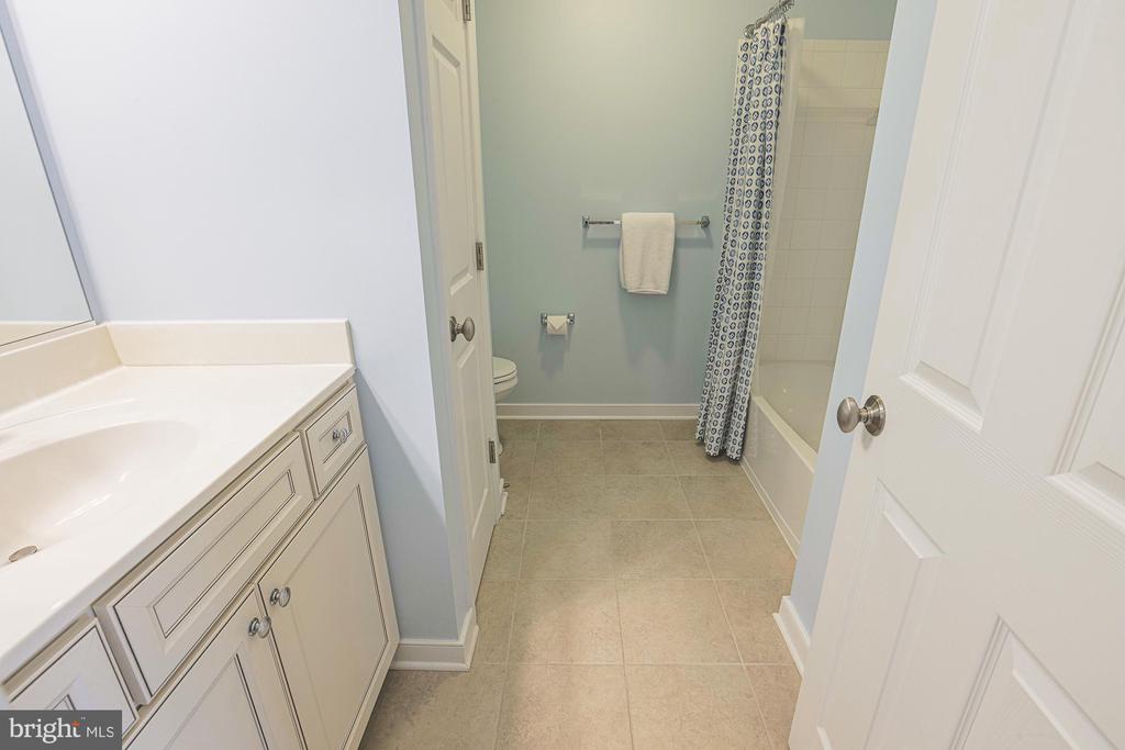 14034 Fox Hill Rd