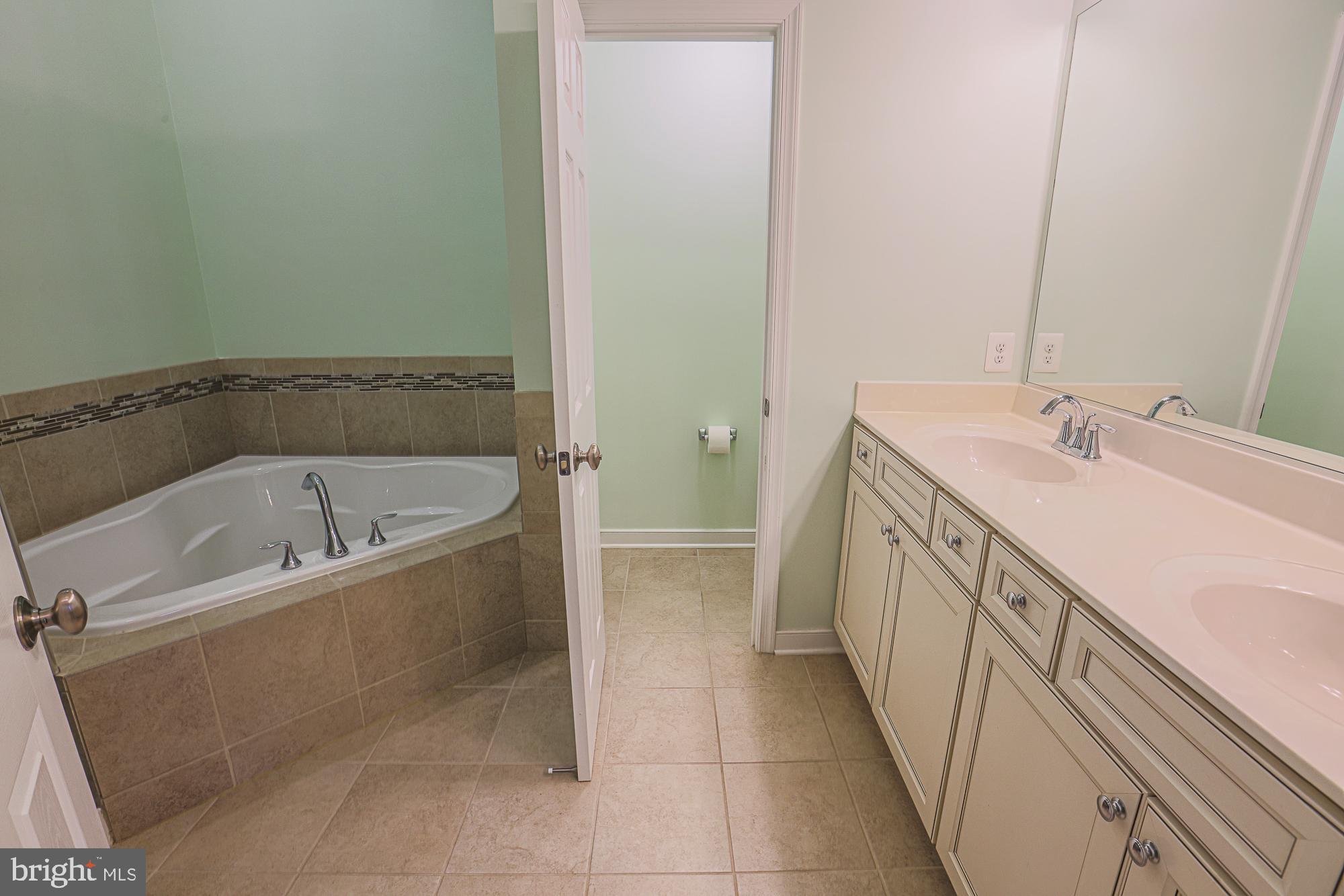 14034 Fox Hill Rd