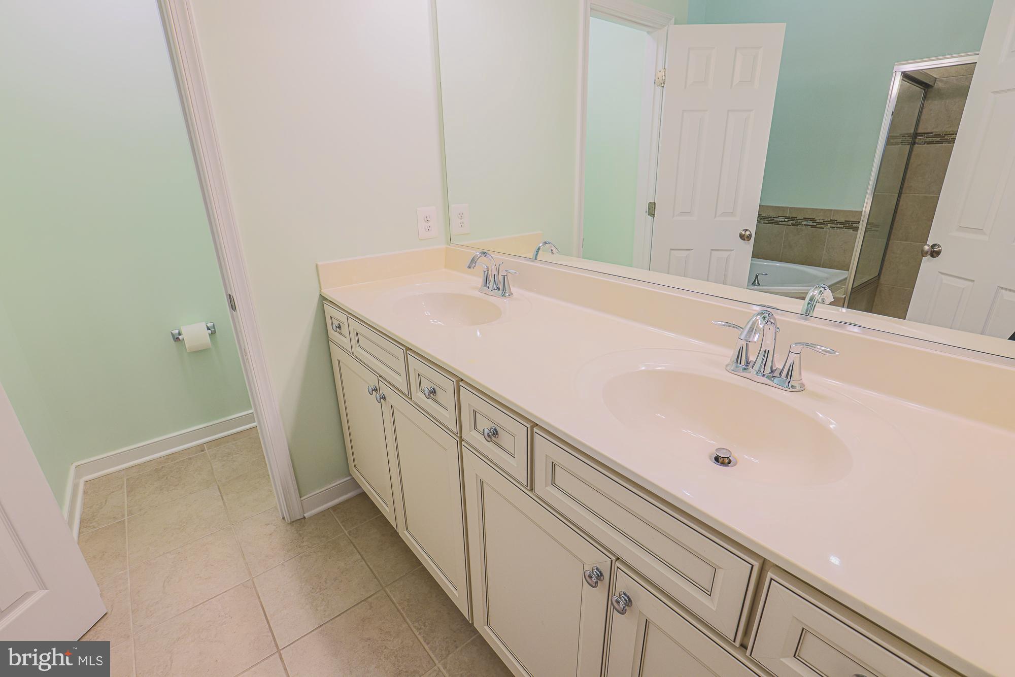 14034 Fox Hill Rd