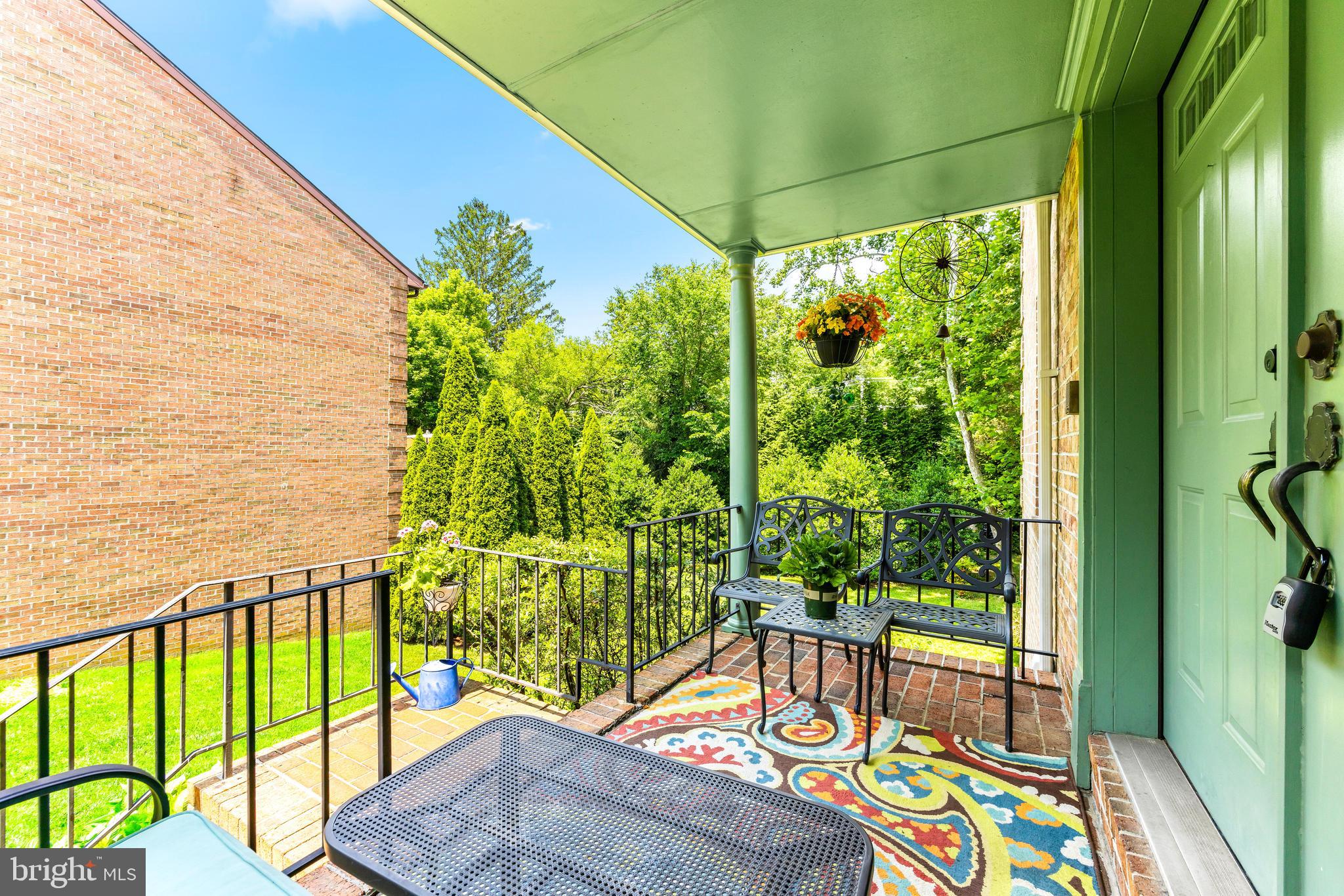 10 Silversage Ct