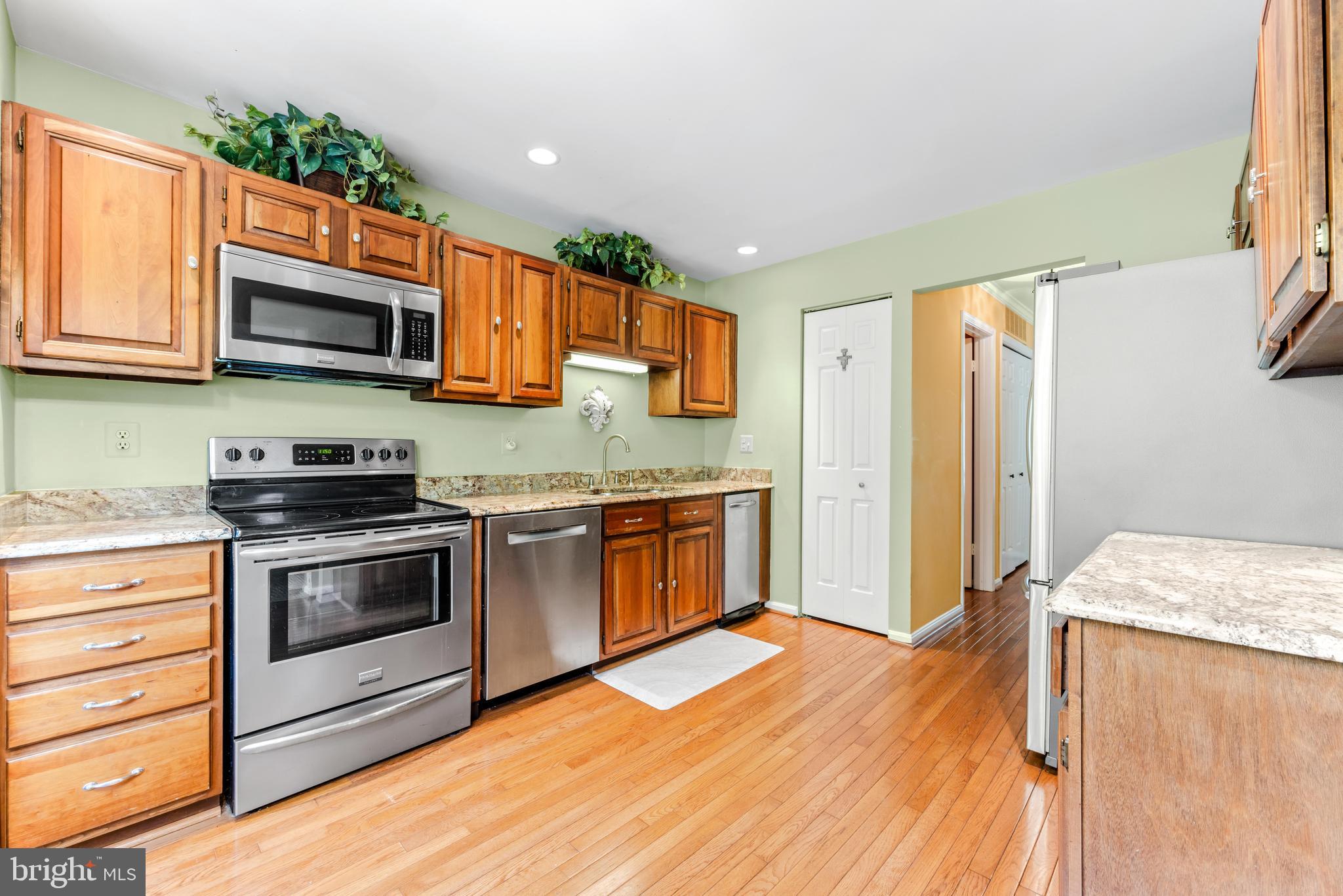 10 Silversage Ct