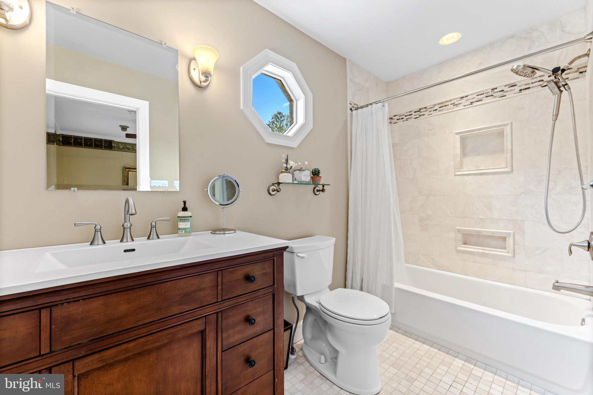 10 Silversage Ct