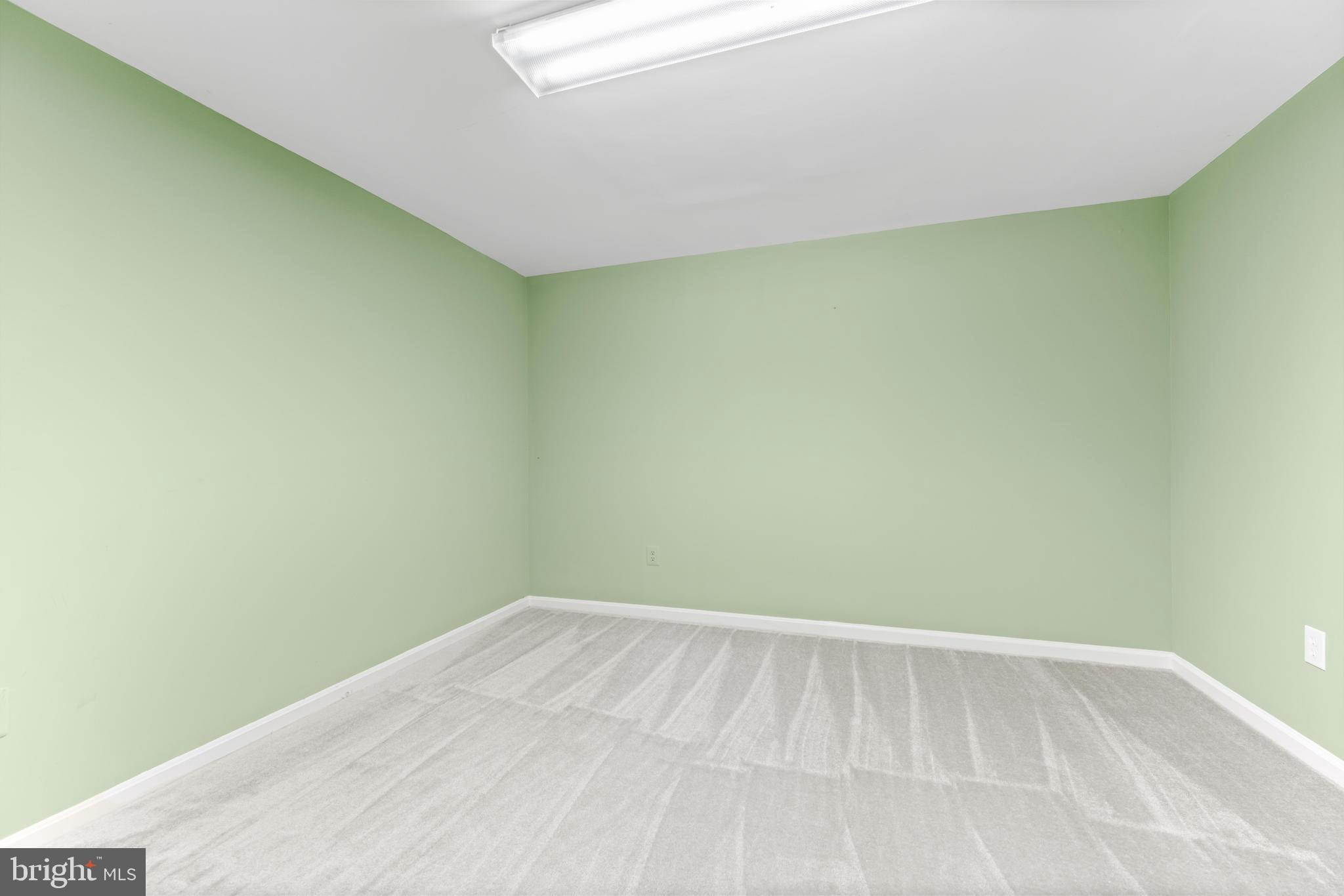 10 Silversage Ct