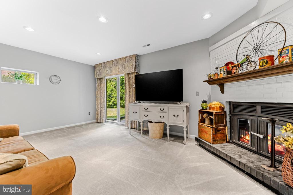 10 Silversage Ct