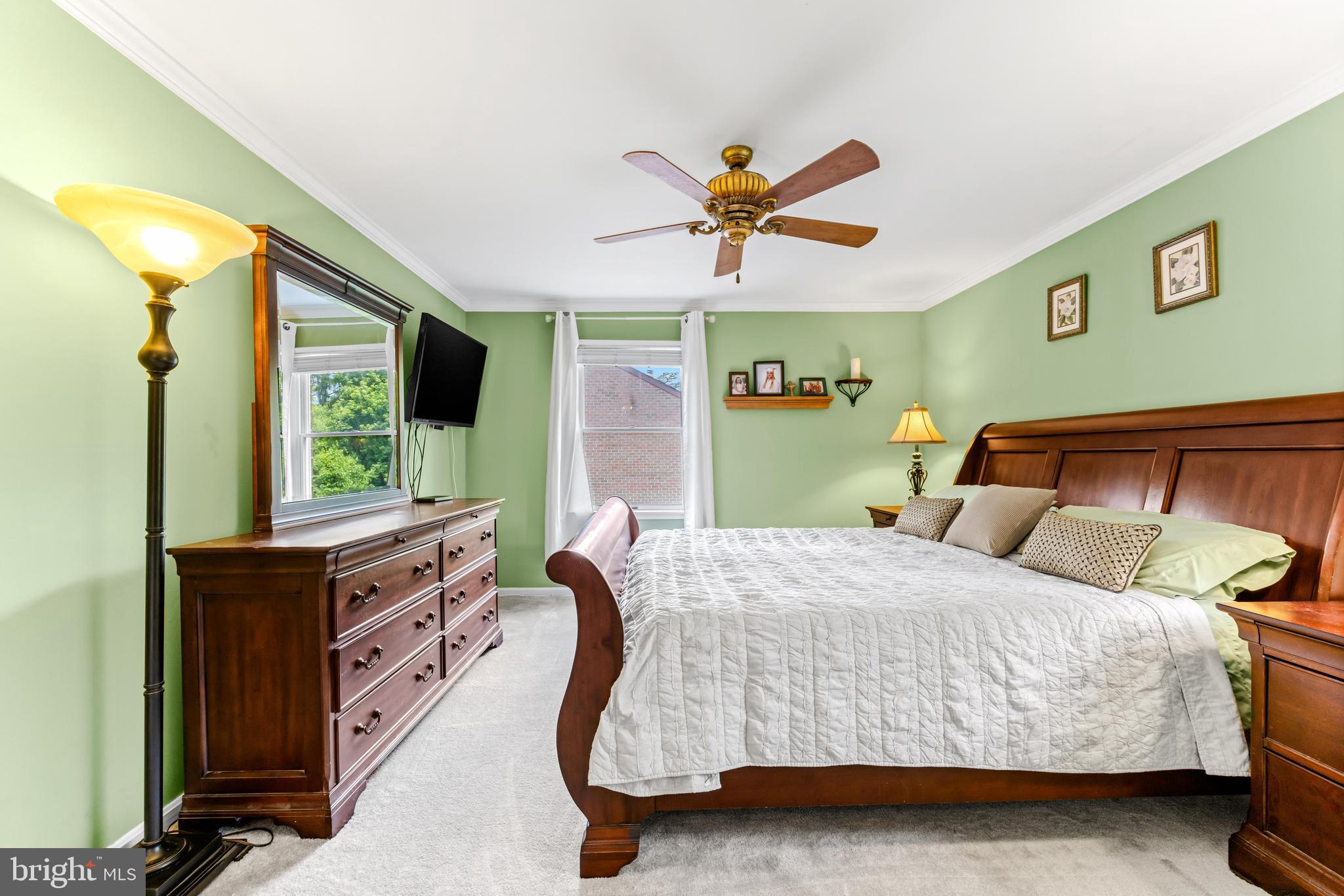 10 Silversage Ct