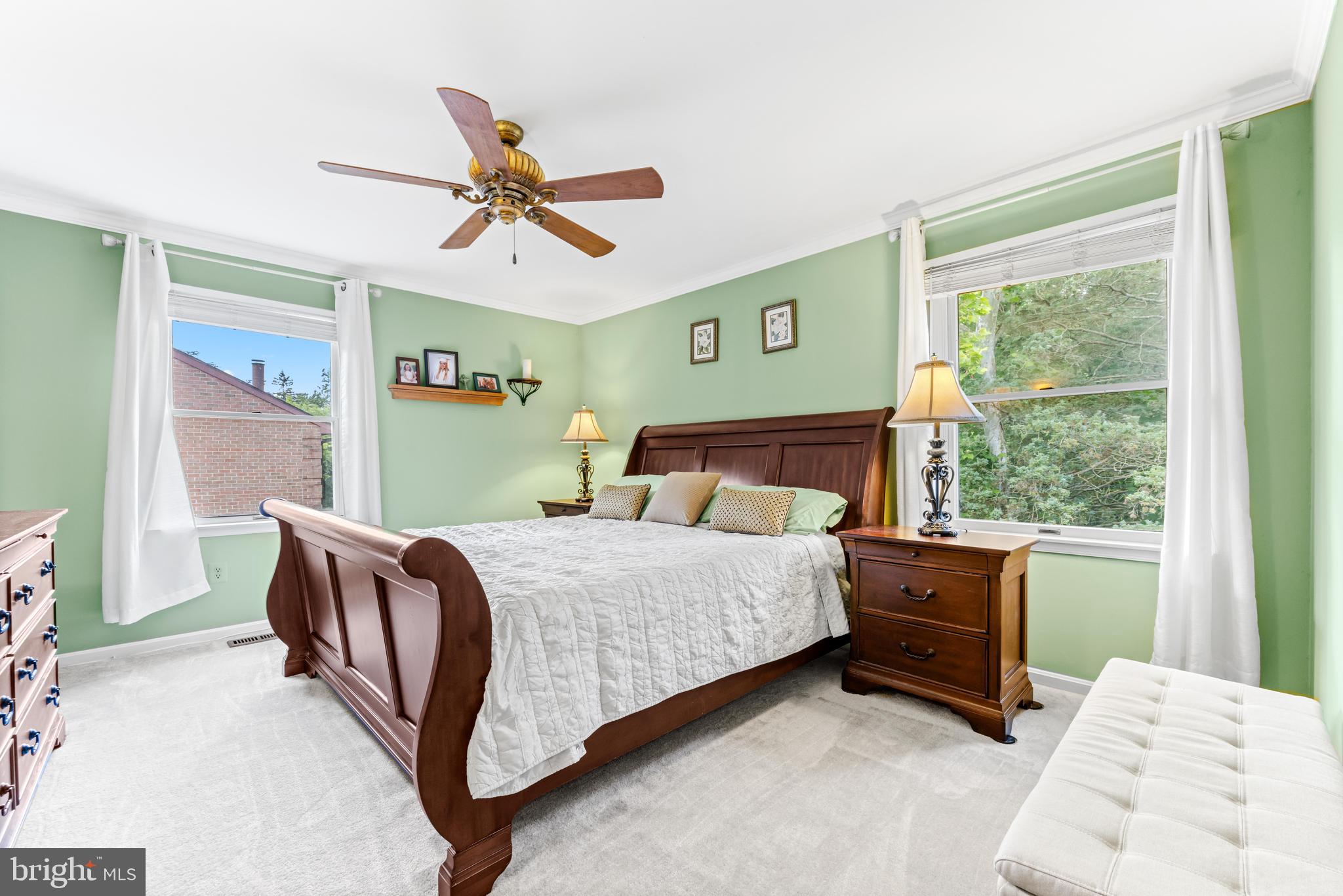 10 Silversage Ct