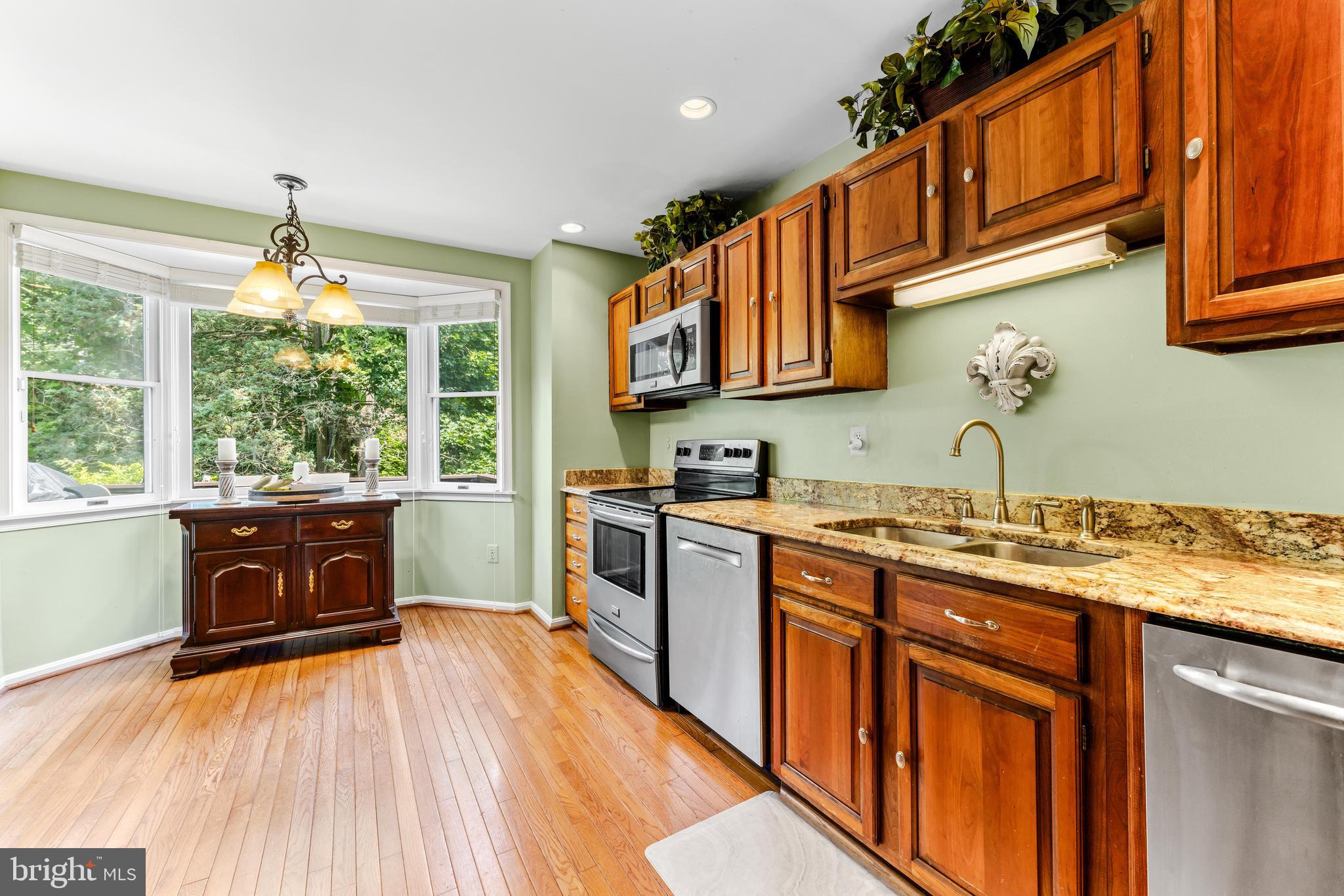 10 Silversage Ct
