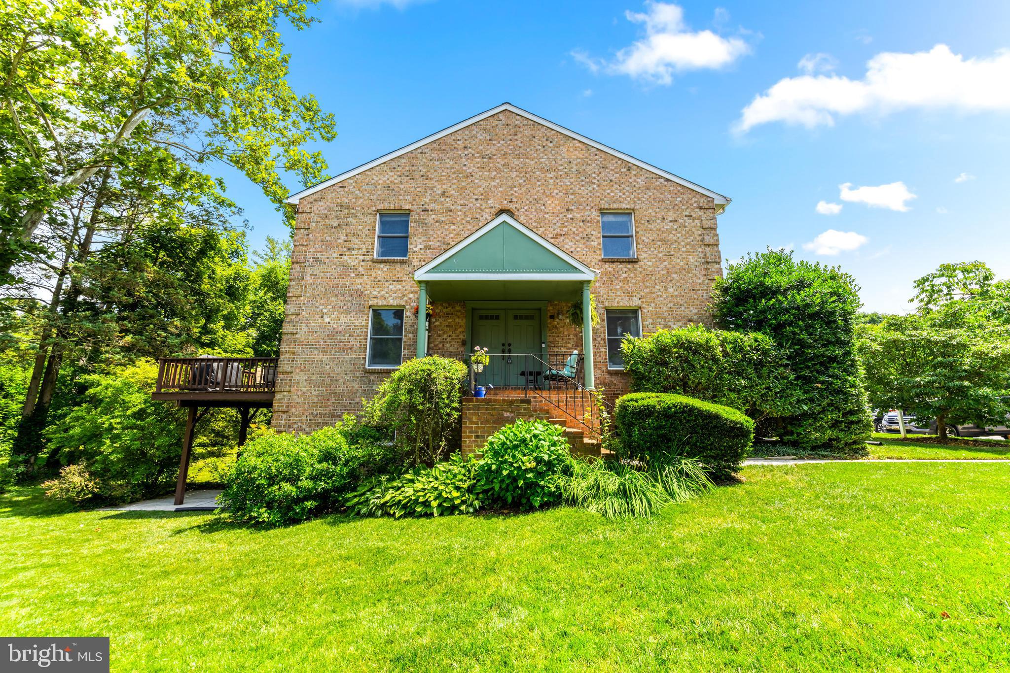 10 Silversage Ct
