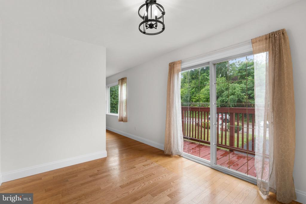 1023 Cummings Ave