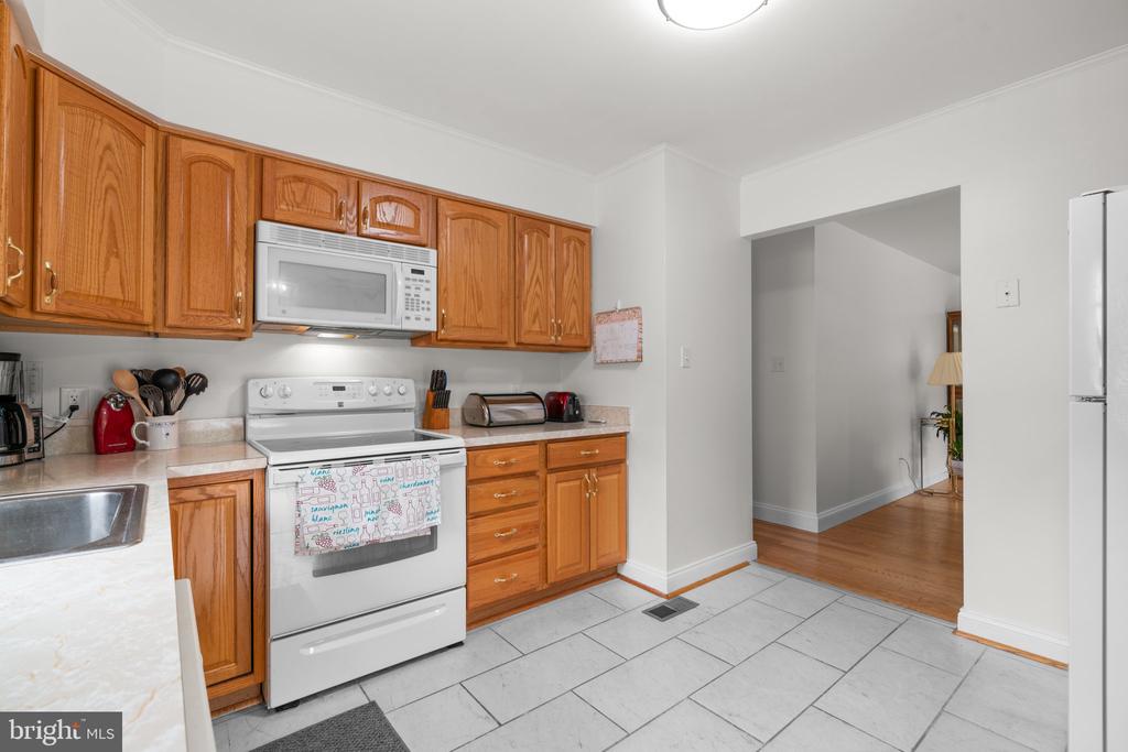 1023 Cummings Ave