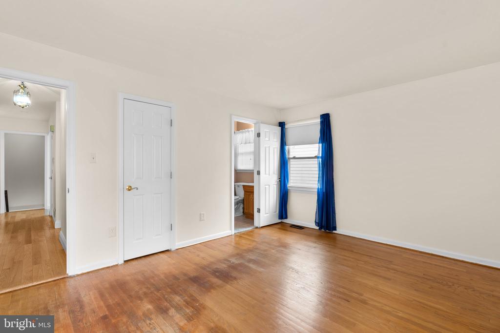 1023 Cummings Ave