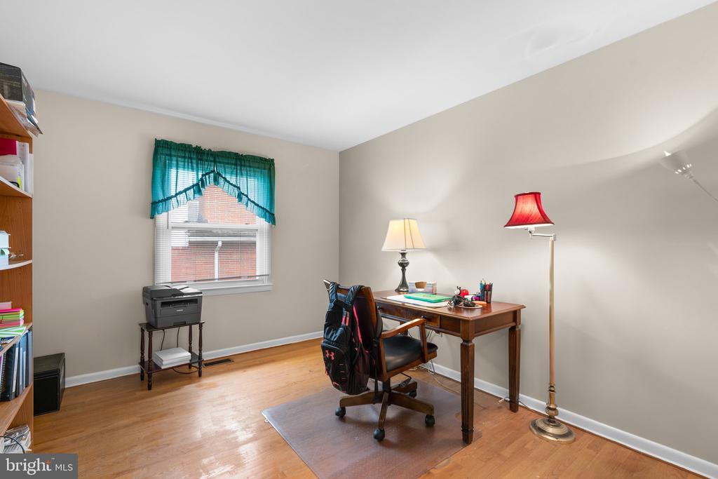 1023 Cummings Ave
