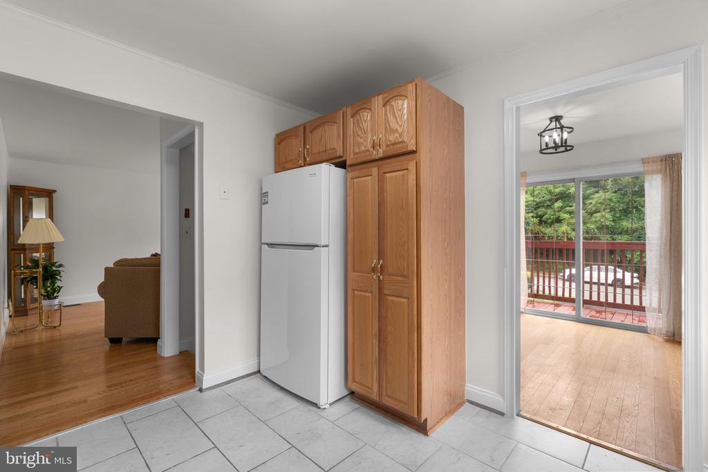 1023 Cummings Ave