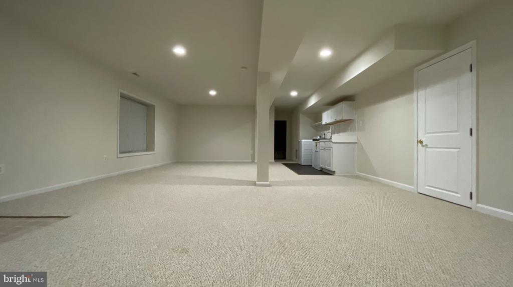 8832 BAILEYS COURT