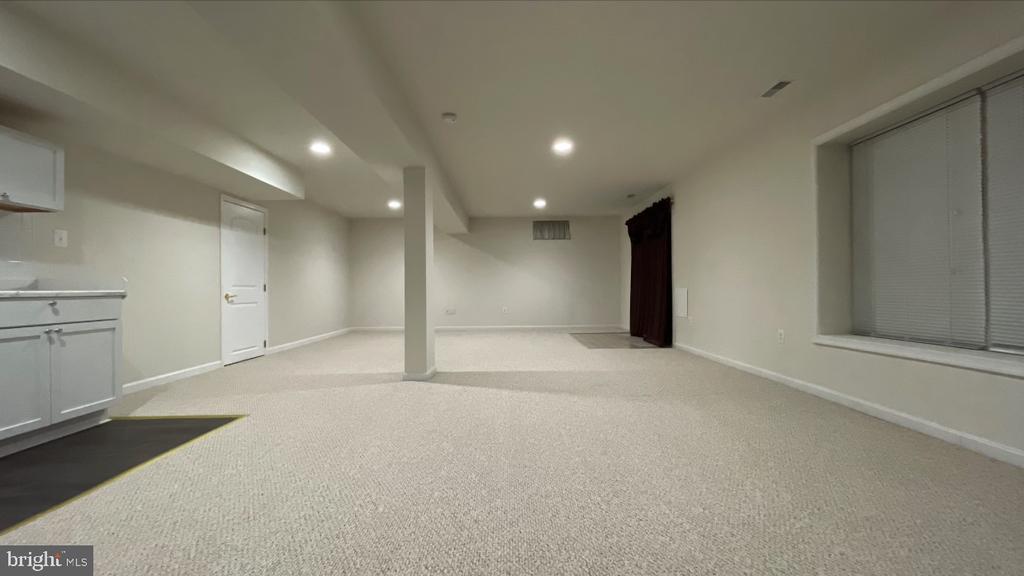 8832 BAILEYS COURT
