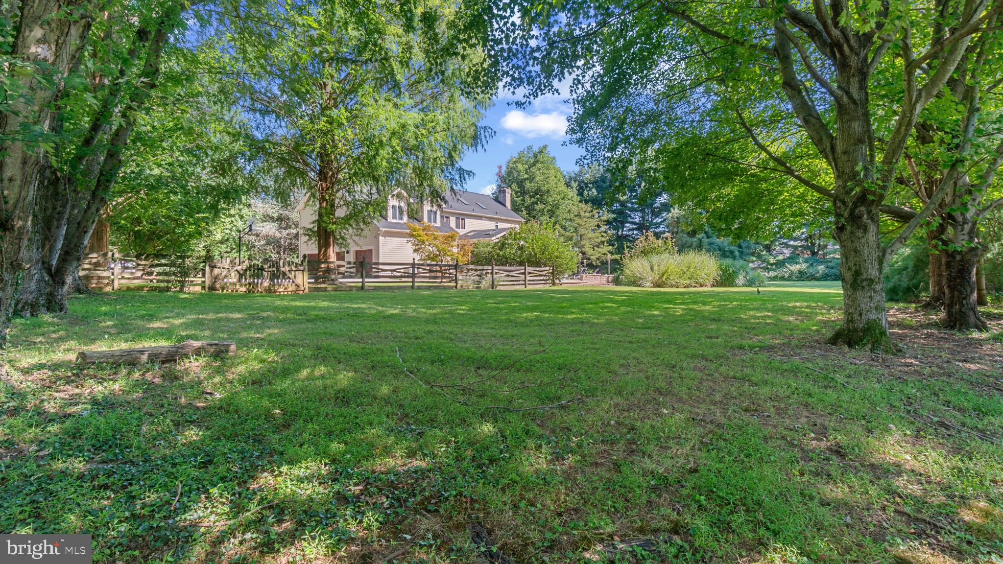 12502 Fellowship Ct