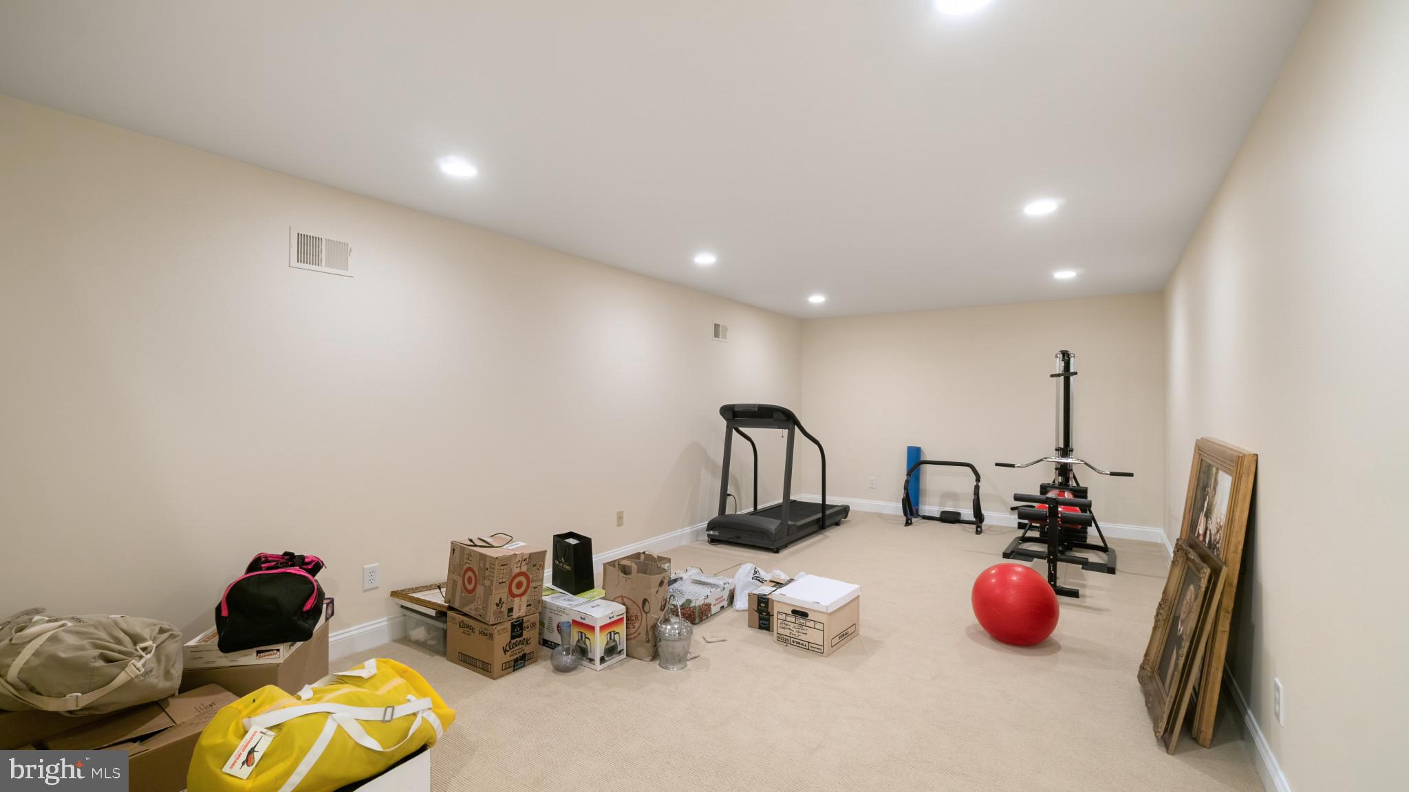12502 Fellowship Ct