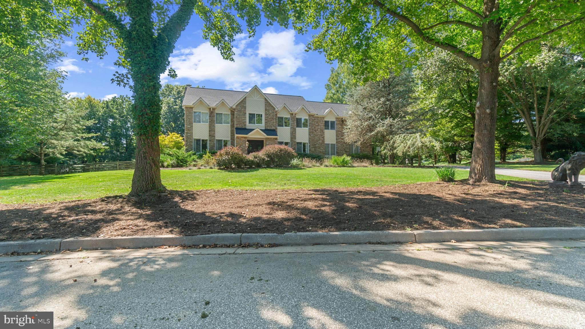 12502 Fellowship Ct