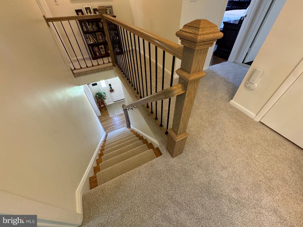 203 Abbeyhill Ct