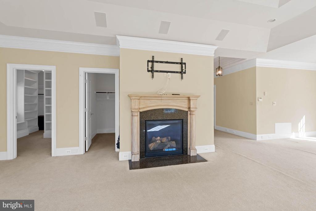 12210 Worthington