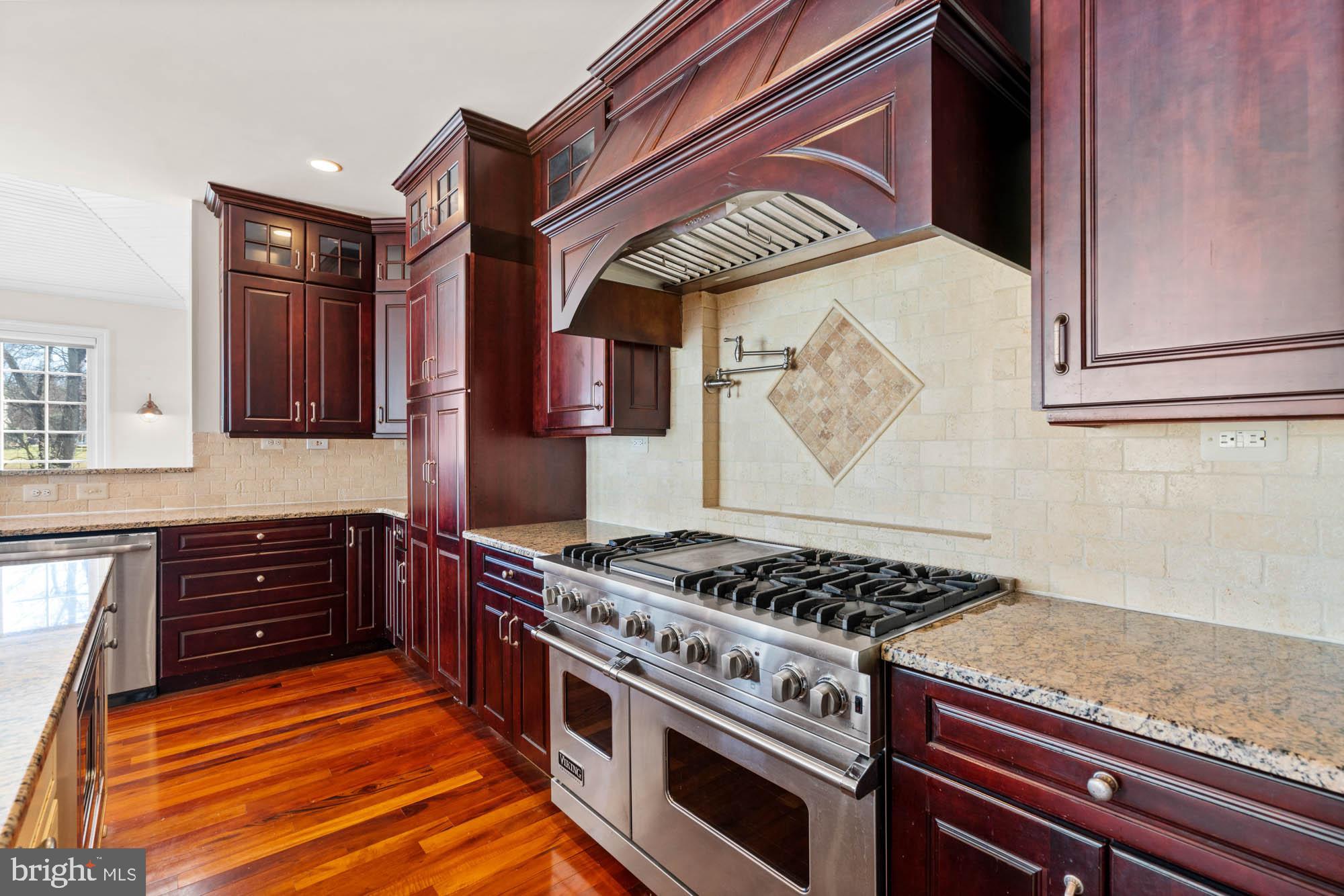 12210 Worthington