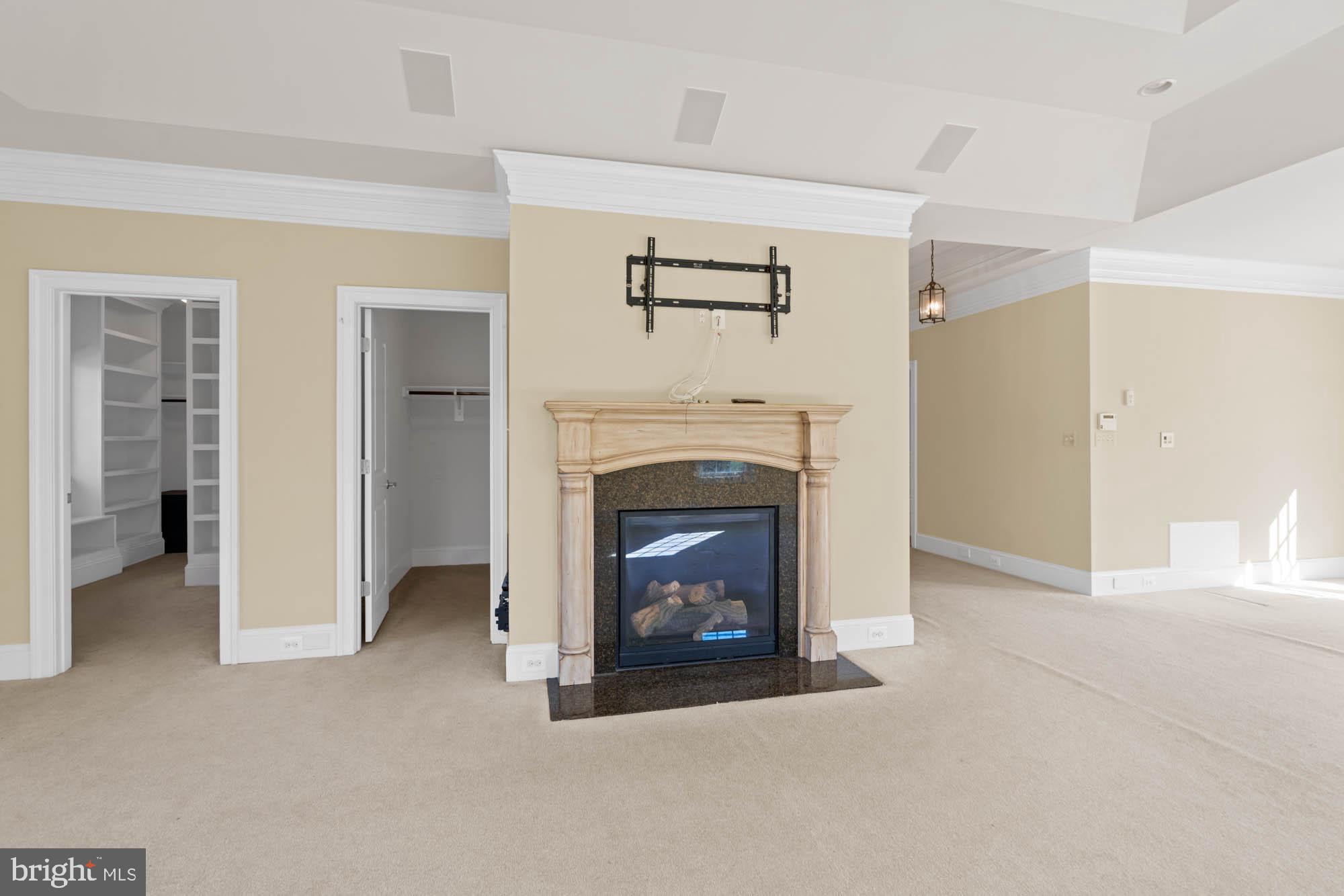 12210 Worthington