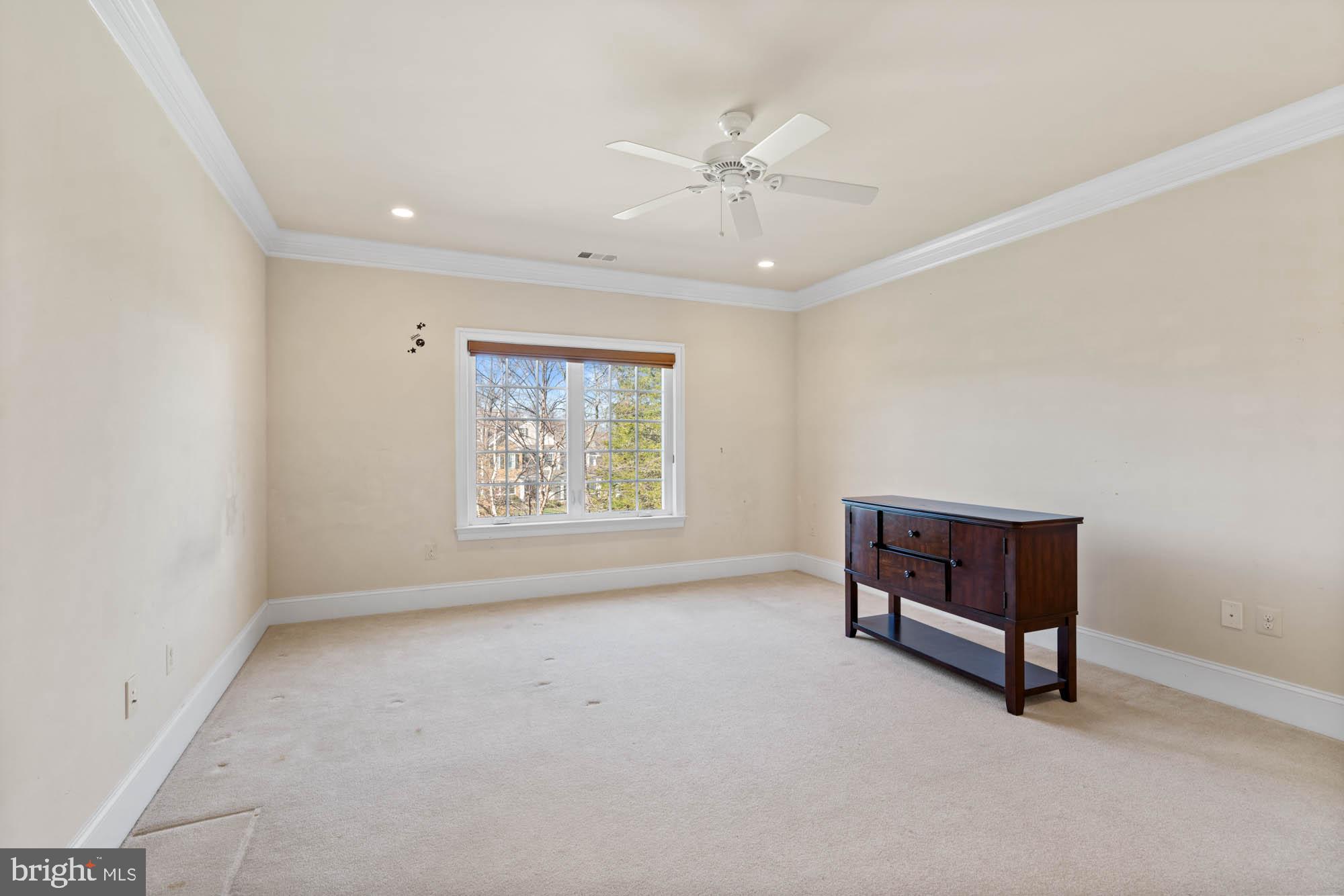 12210 Worthington
